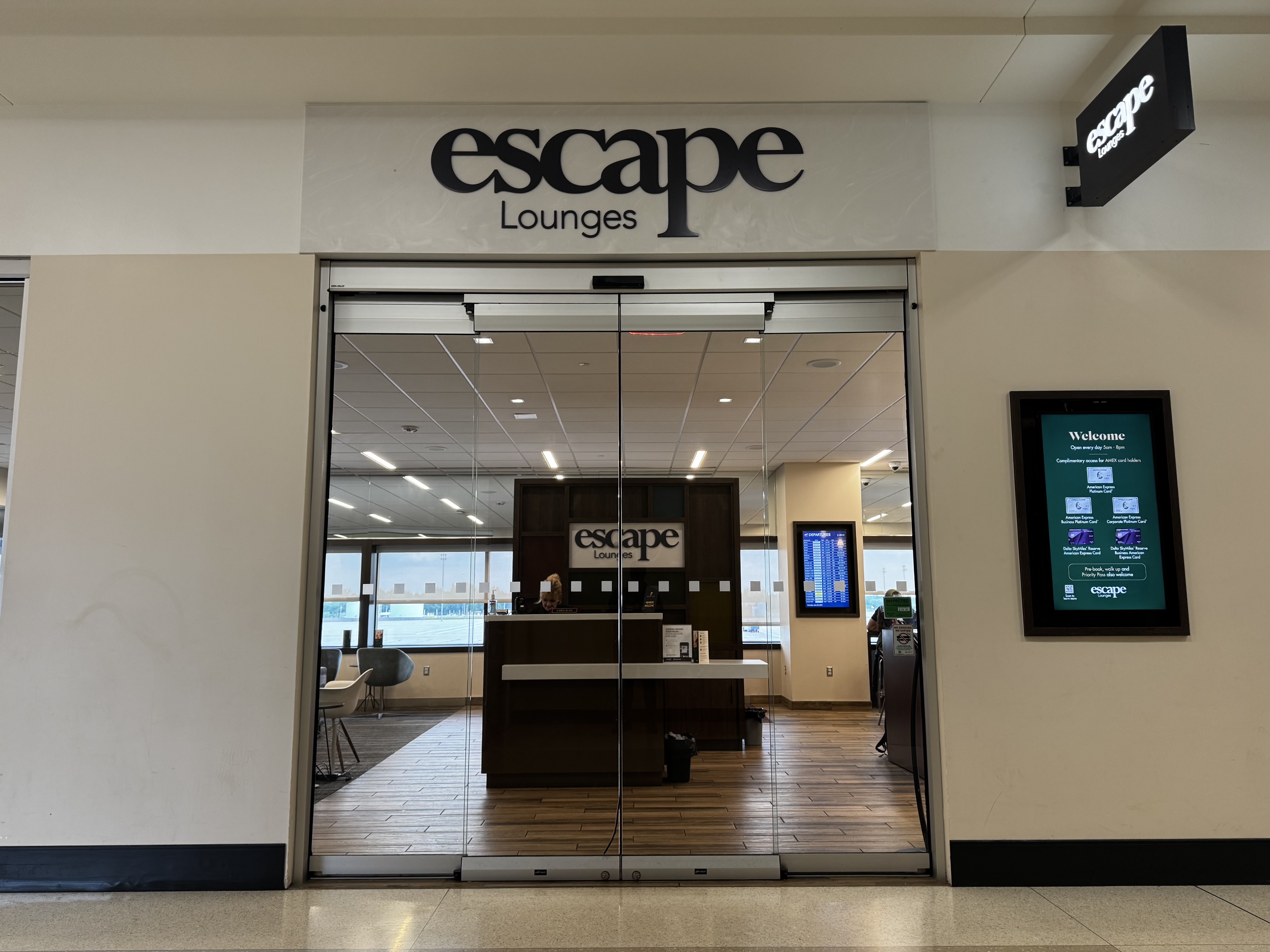 Entrance Escape Lounges The Centurion Studio Partner CMH Columbus Ohio Entrance Escape Lounges The Centurion Studio Partner CMH Columbus Ohio