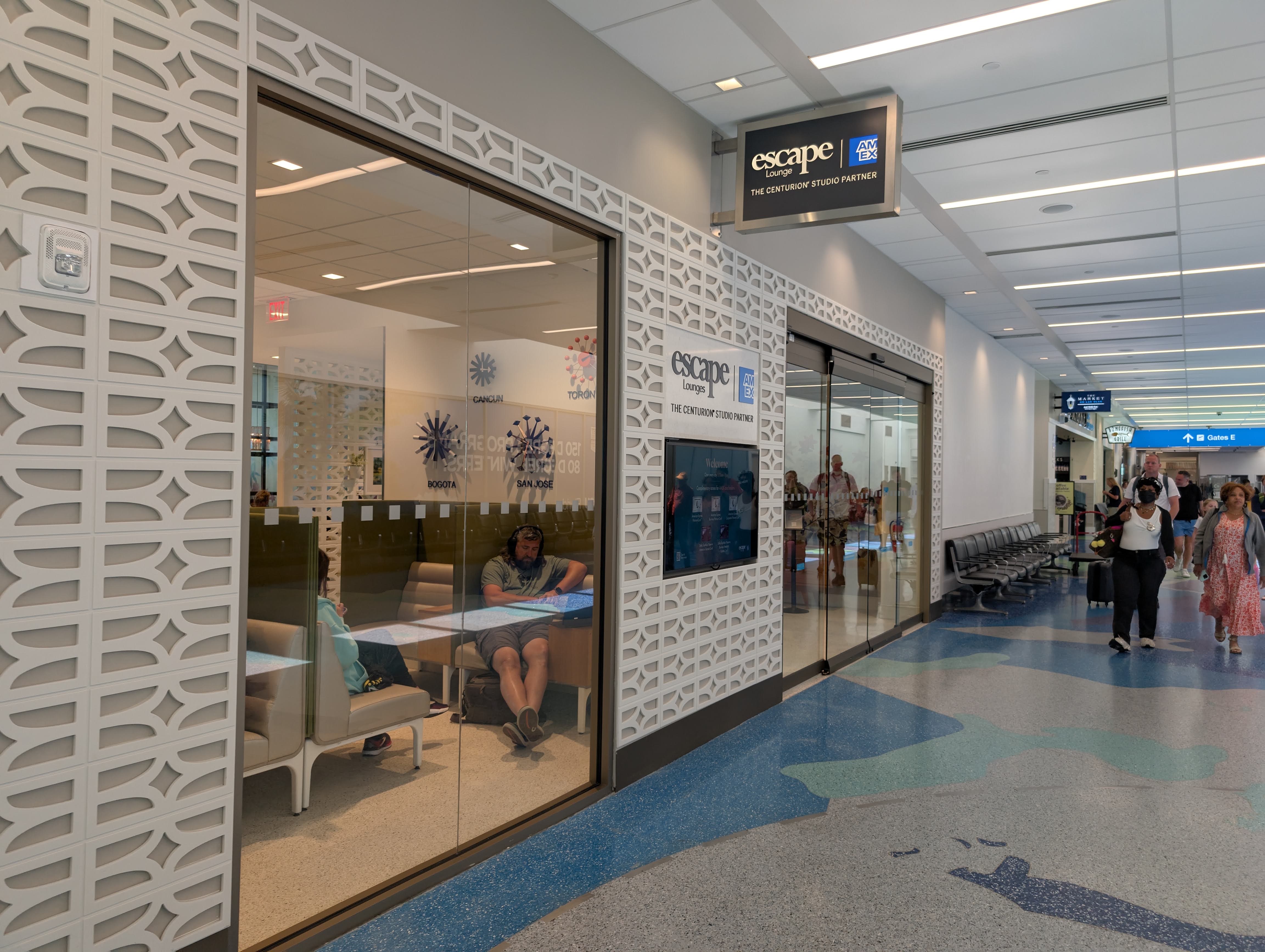 Escape Lounge FLL entrance Escape Lounge FLL entrance