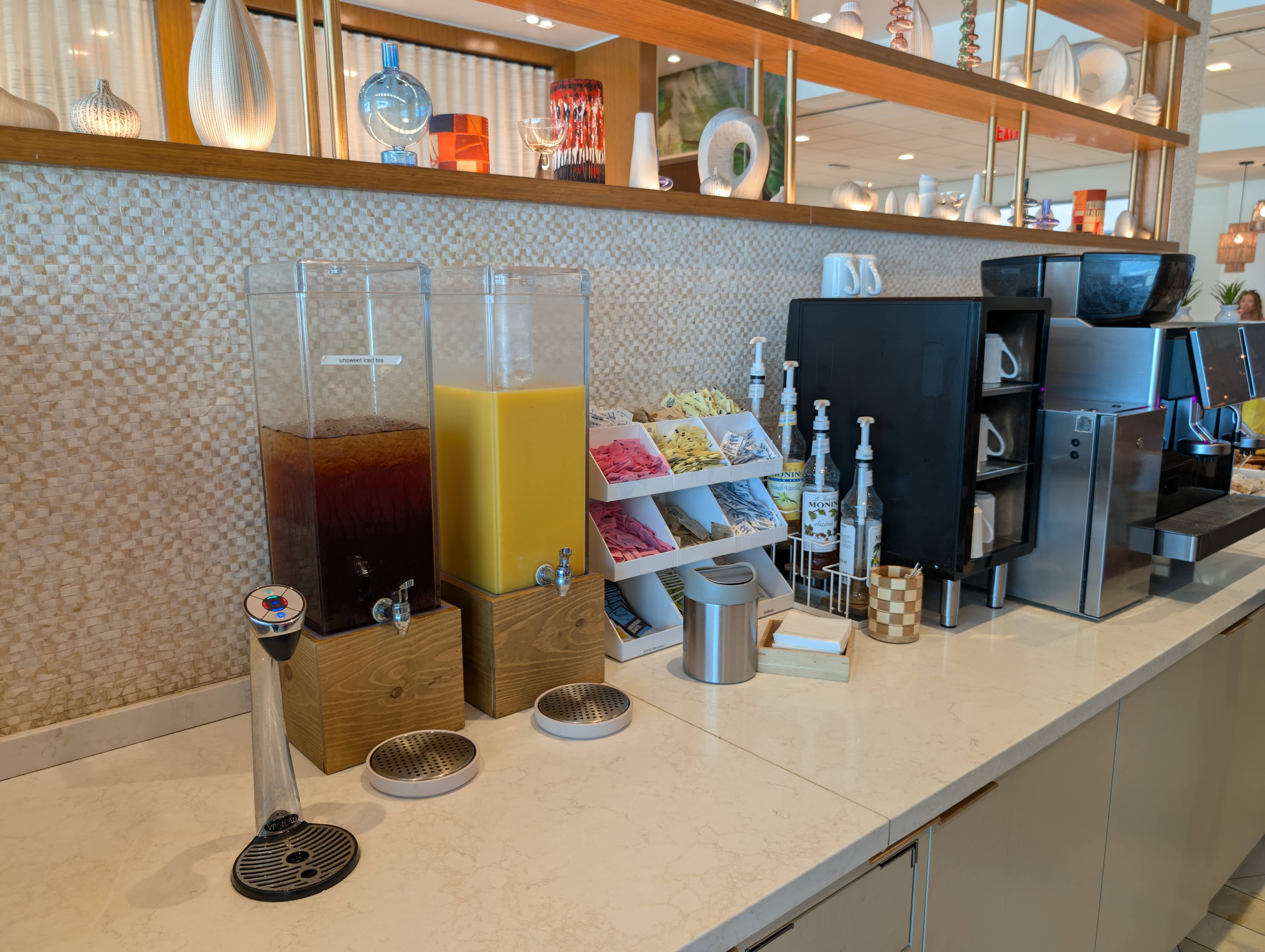 Escape Lounge FLL food and beverages coffee and tea Escape Lounge FLL food and beverages coffee and tea