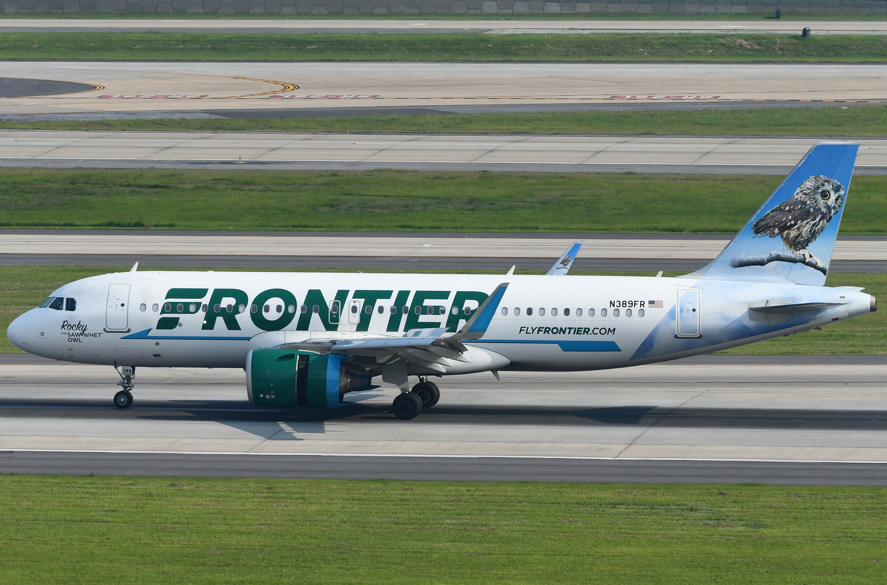Frontier A320neo Taxiing ATL