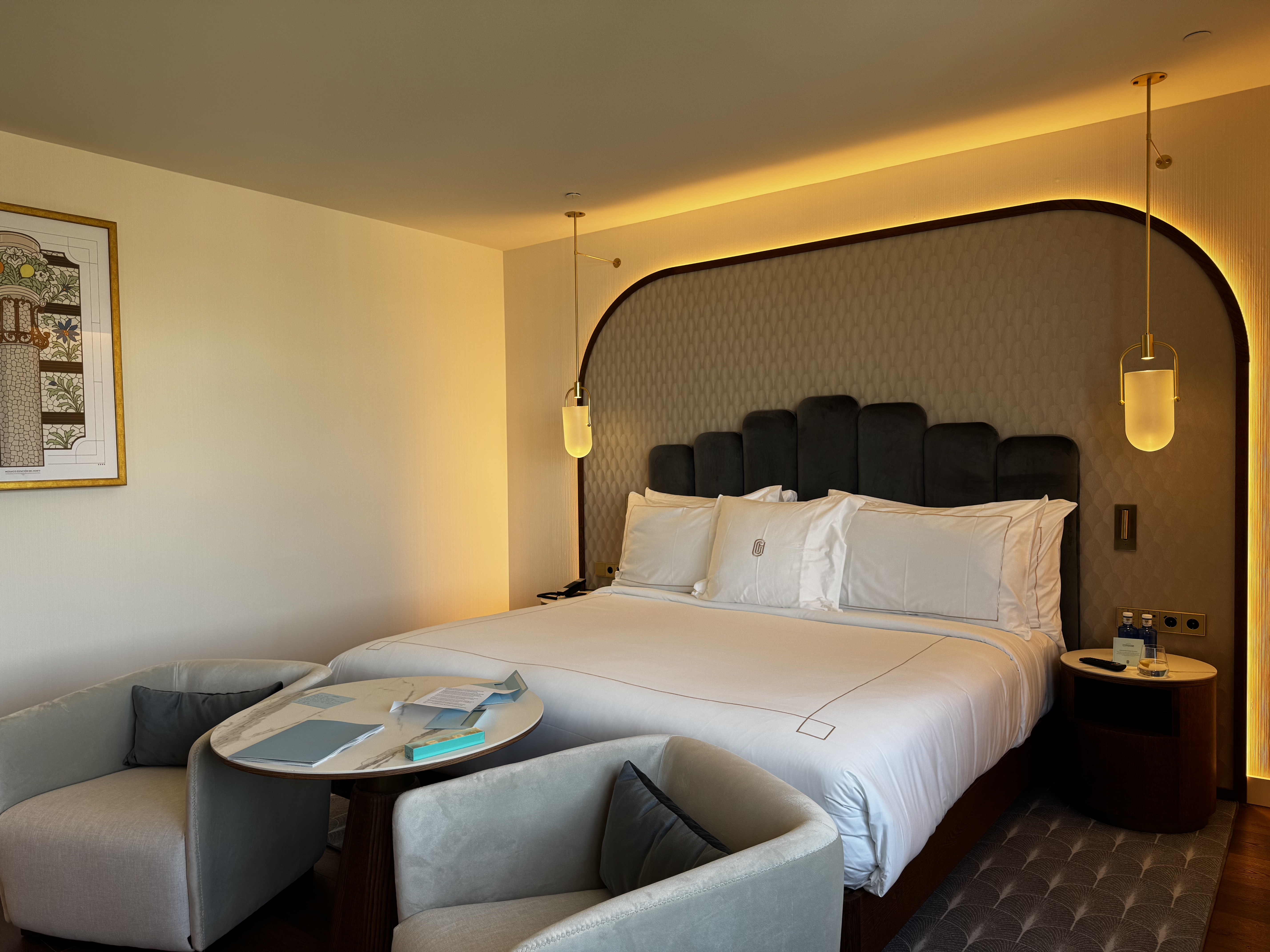 Grand Hotel Centenari Valencia Marriott Autograph Collection bedroom reverse view low angle