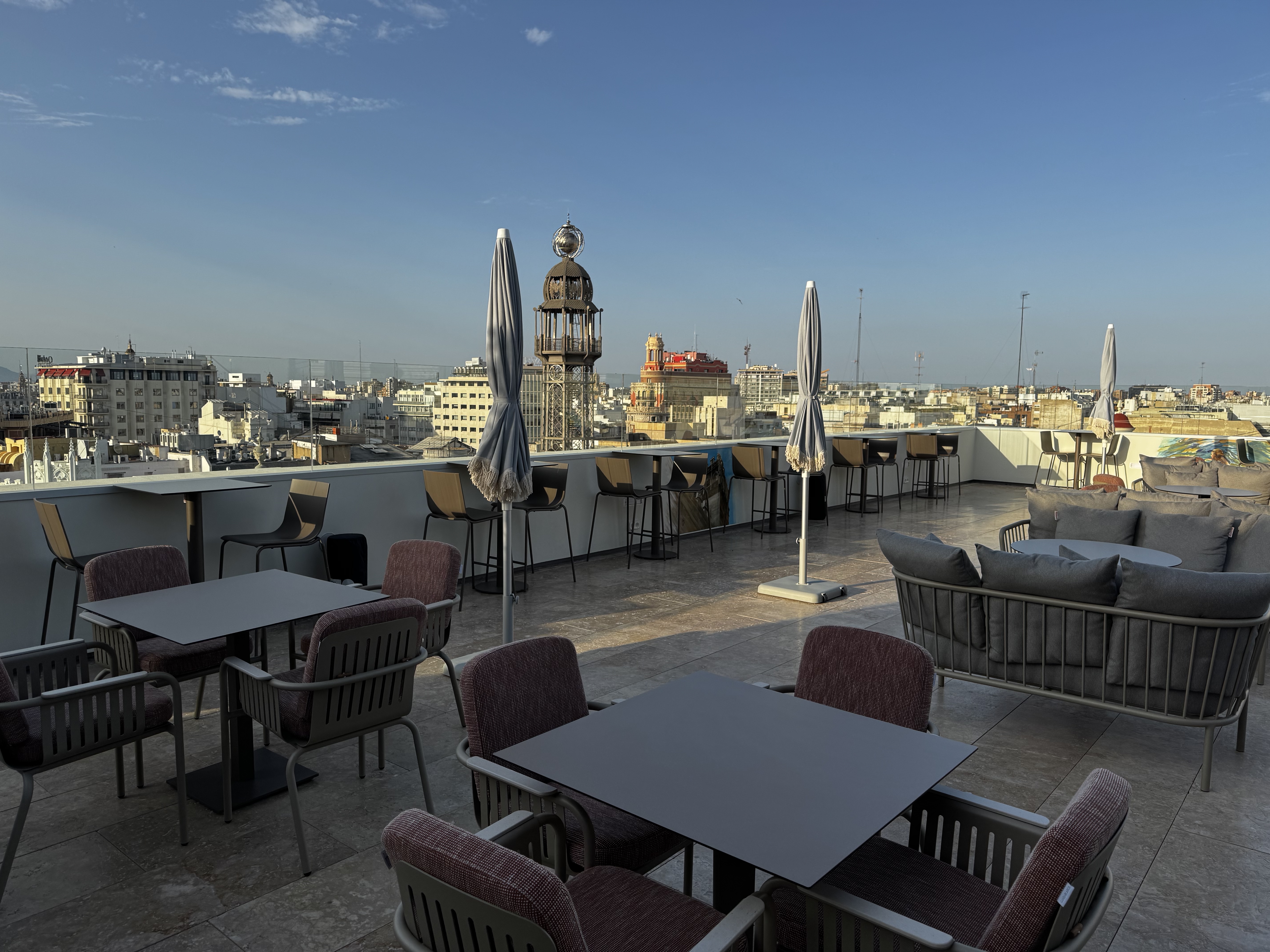 Grand Hotel Centenari Valencia Marriott Autograph Collection rooftop seating