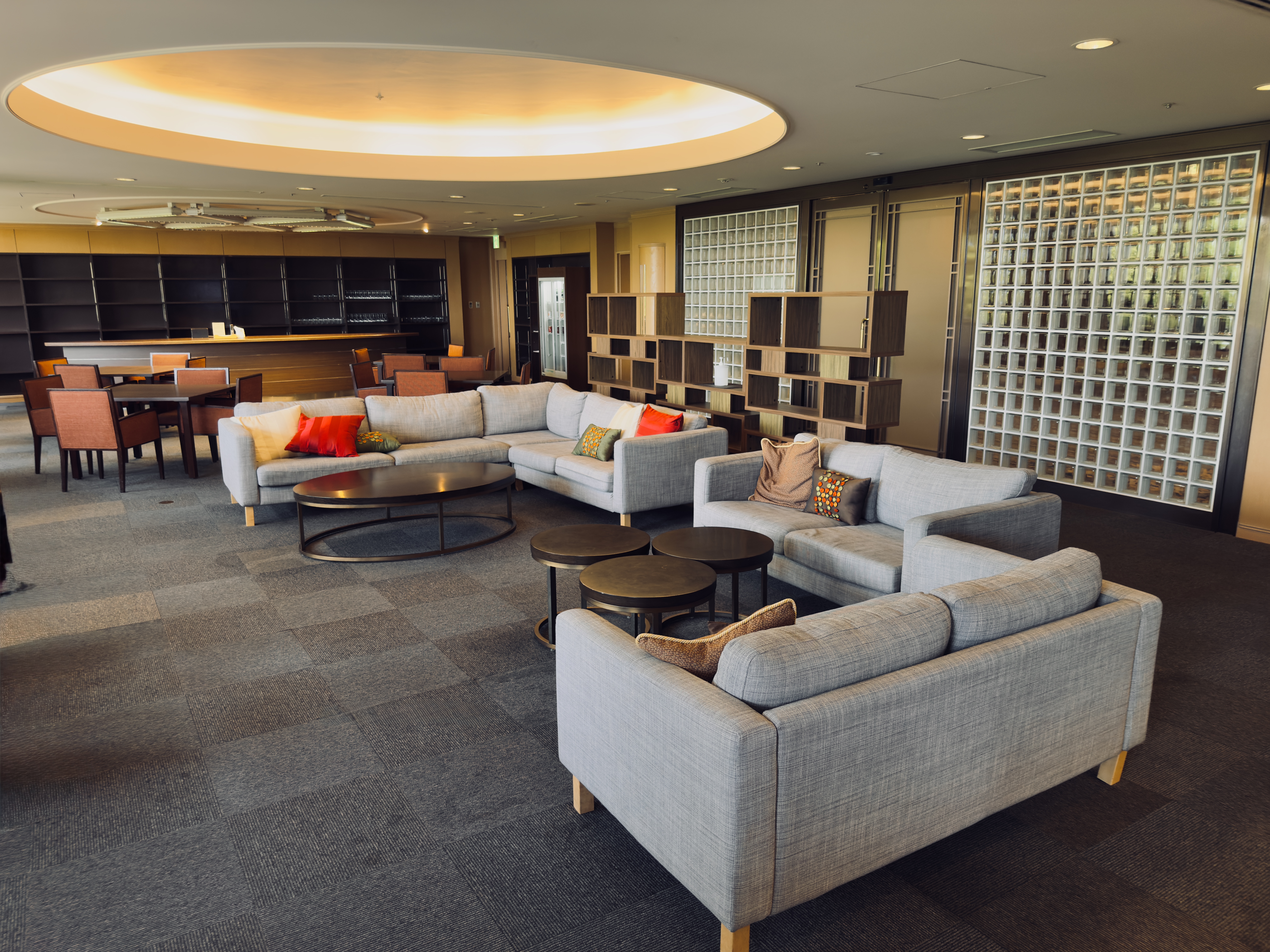Hilton Odawara Resort Ocean Lounge seating sofa Hilton Odawara Resort Ocean Lounge seating sofa