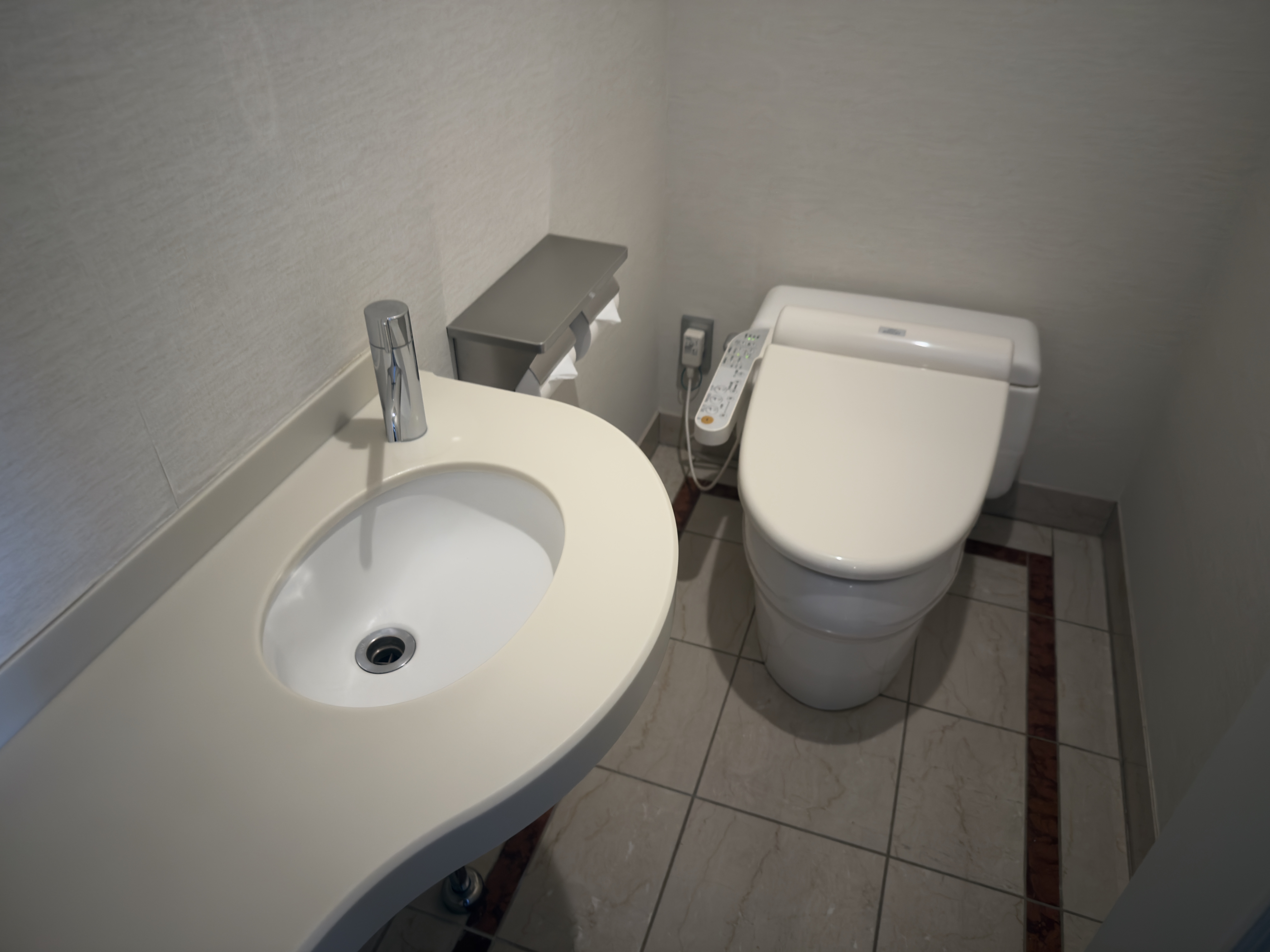 Hilton Odawara Resort bathroom toilet Hilton Odawara Resort bathroom toilet