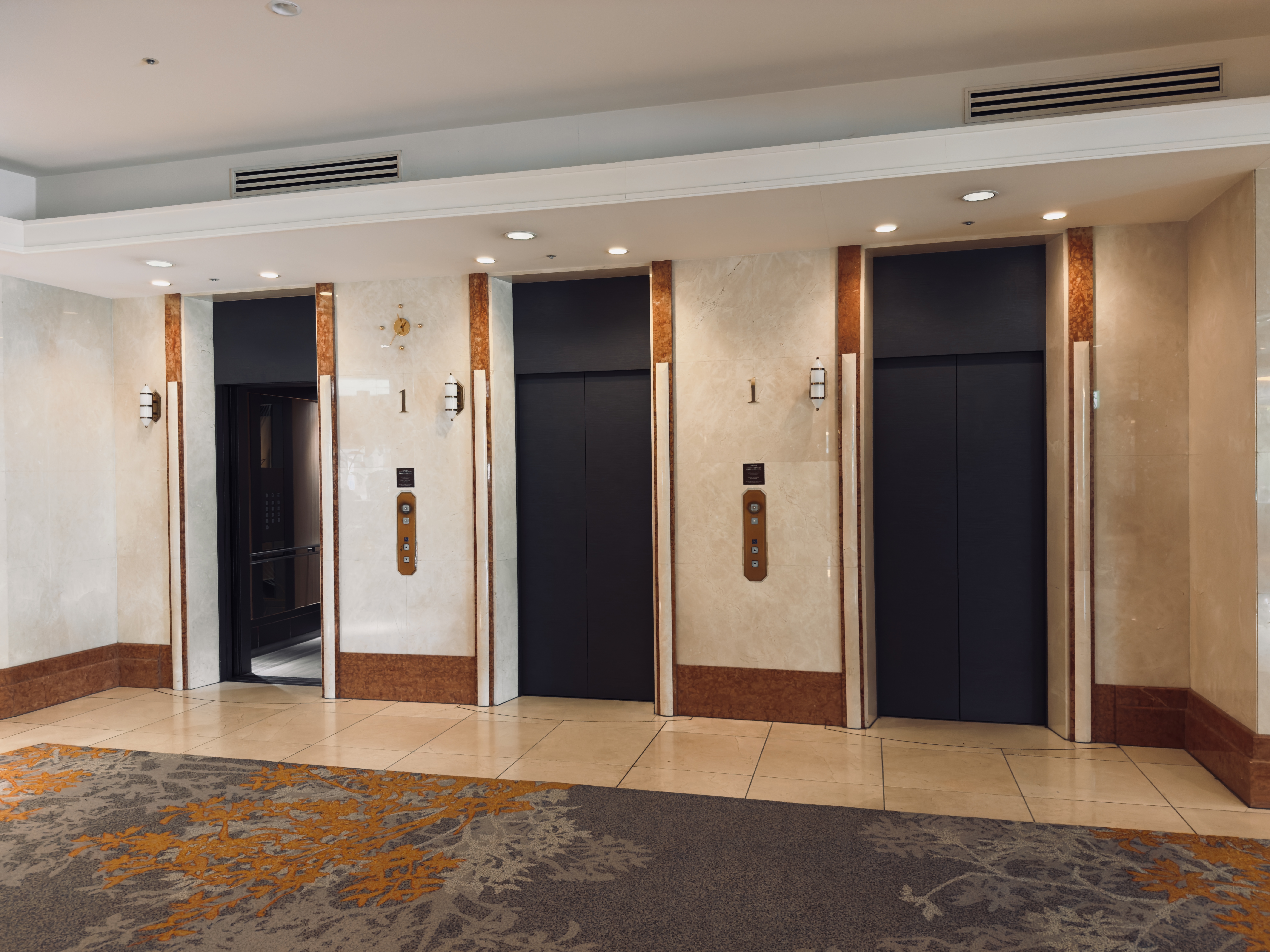 Hilton Odawara Resort elevators Hilton Odawara Resort elevators