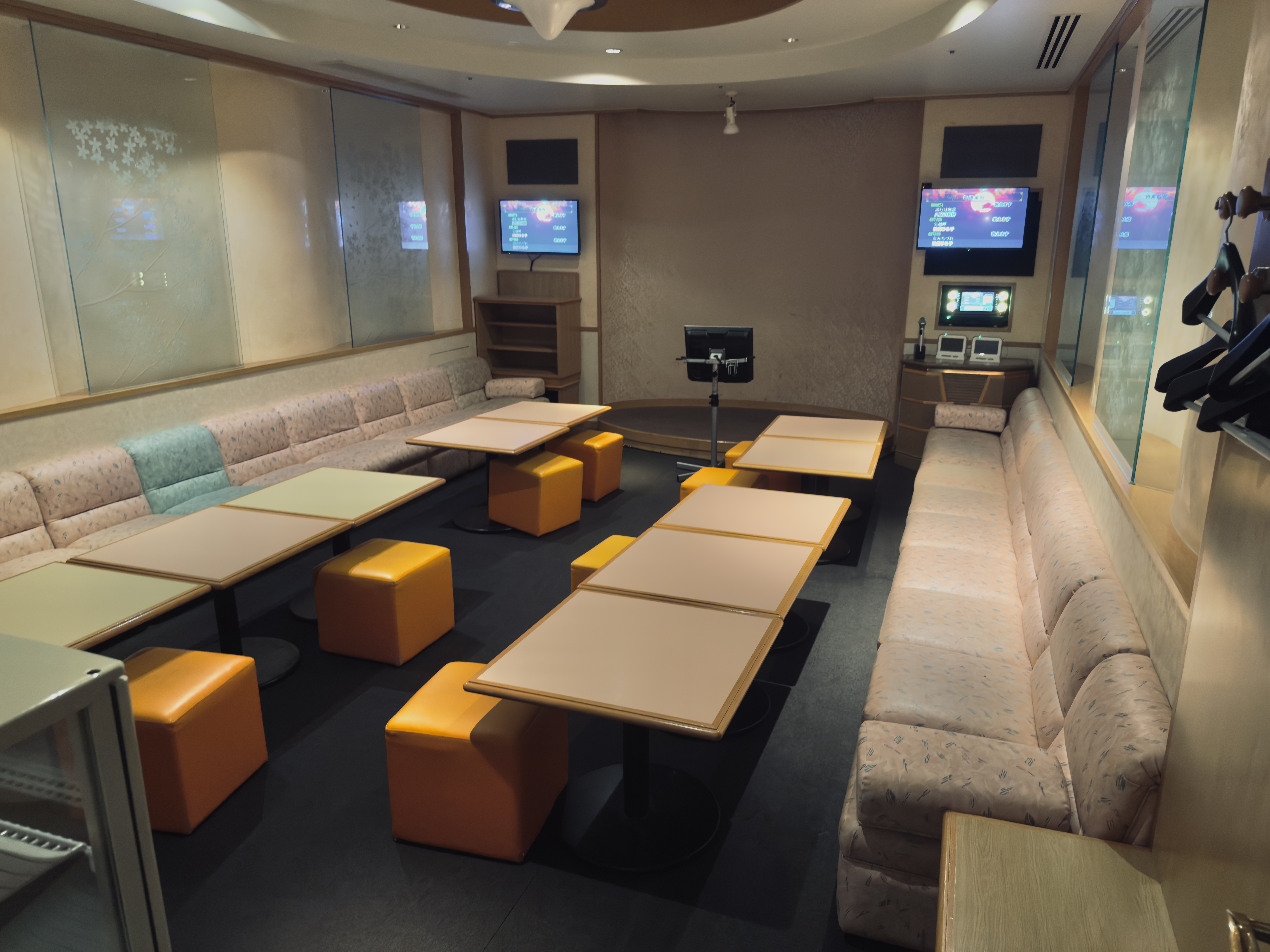 Hilton Odawara Resort karaoke room Hilton Odawara Resort karaoke room