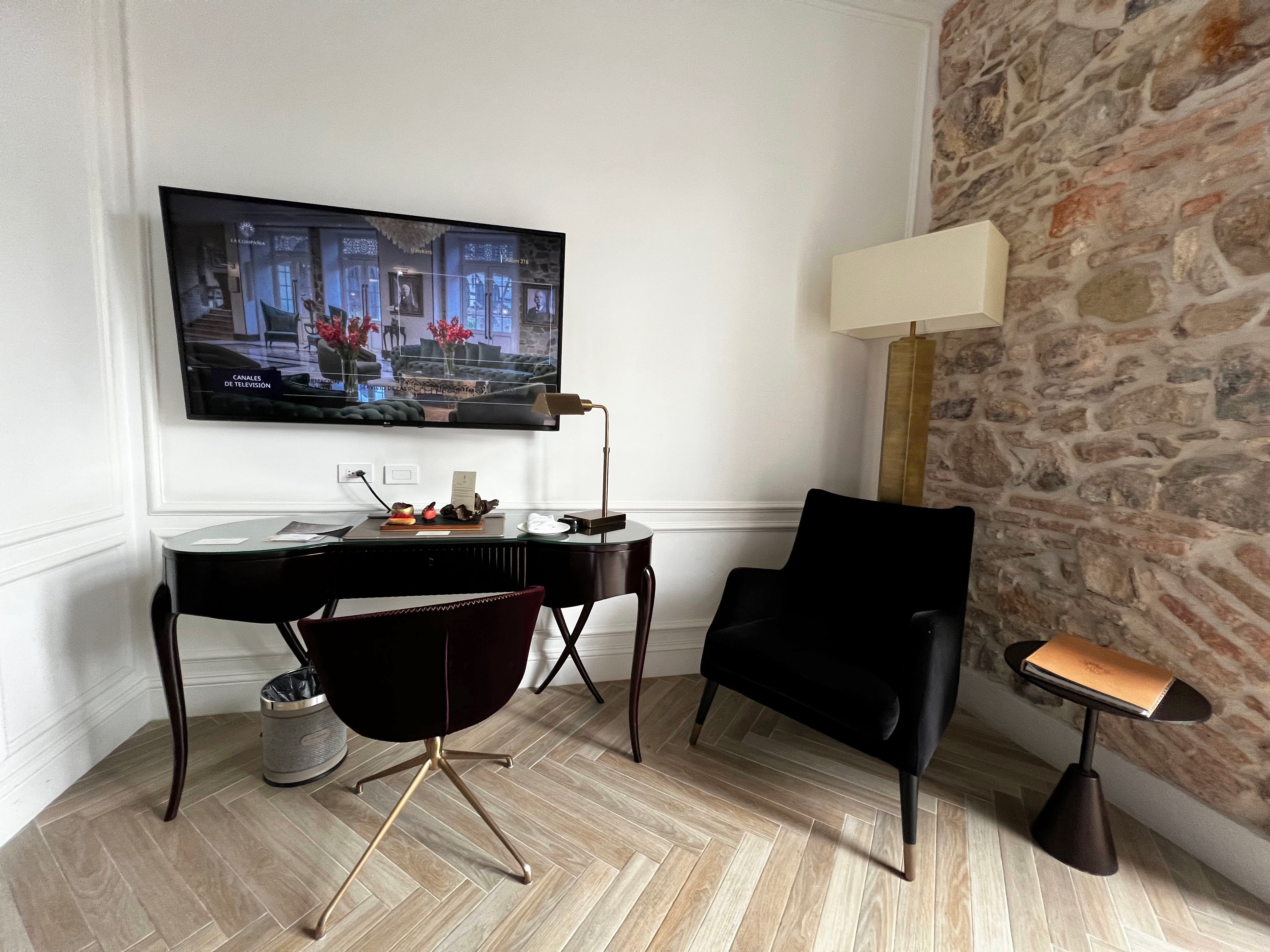 Hotel La Compania guest room desk Hotel La Compania guest room desk