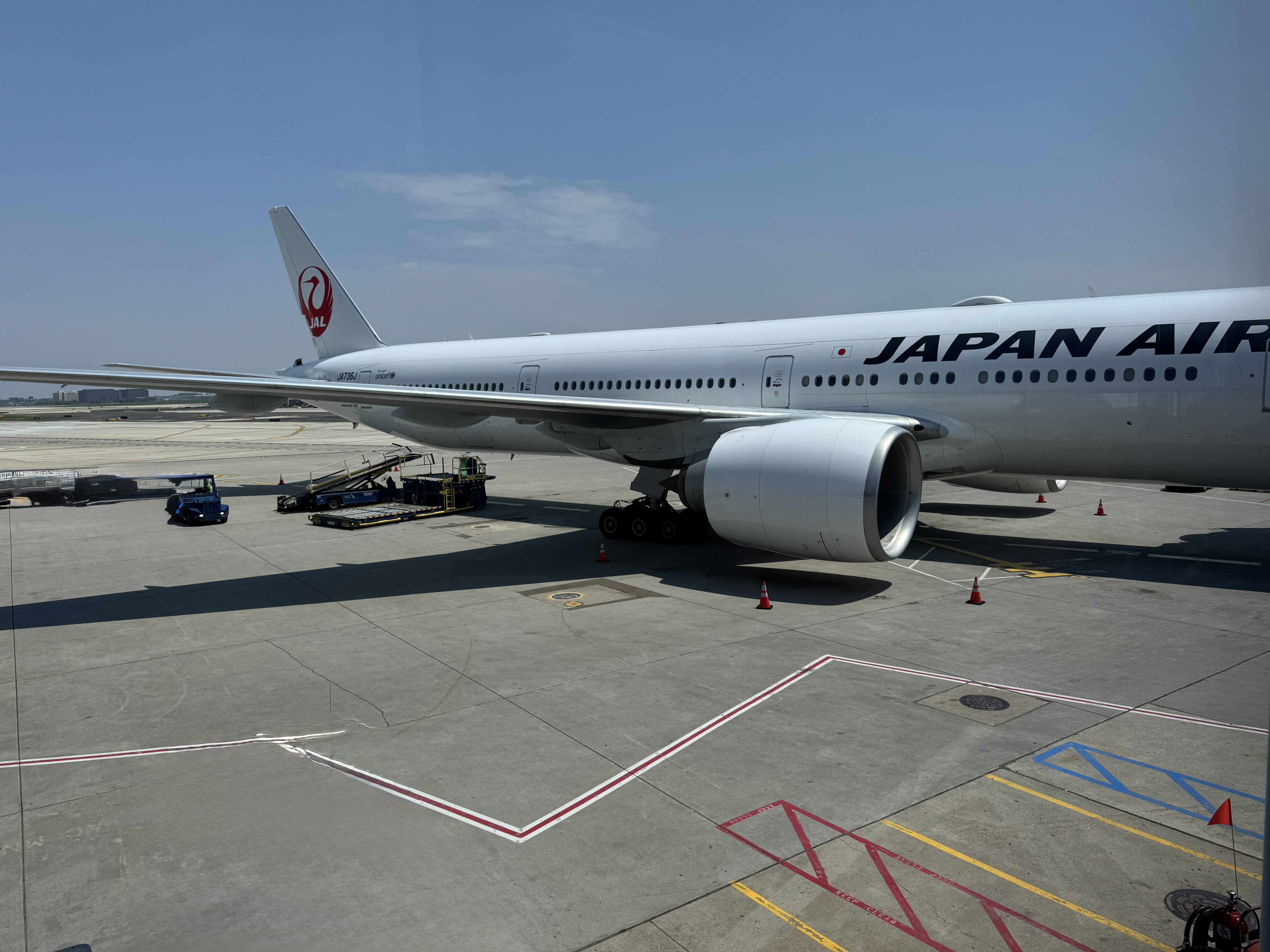 Japan Airlines Boeing 777 300 Japan Airlines Boeing 777 300