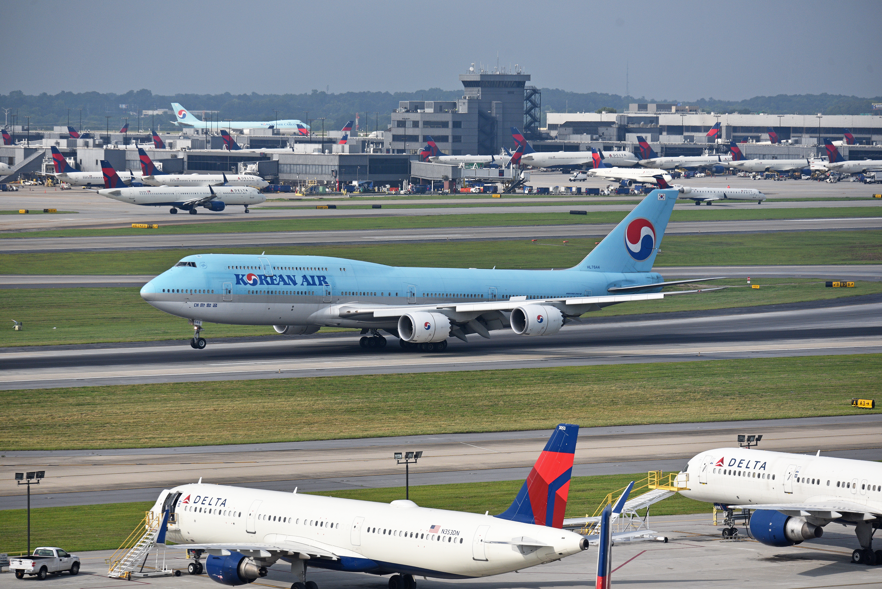Korean Air 747 Korean Air 747 8 Delta ATL overview