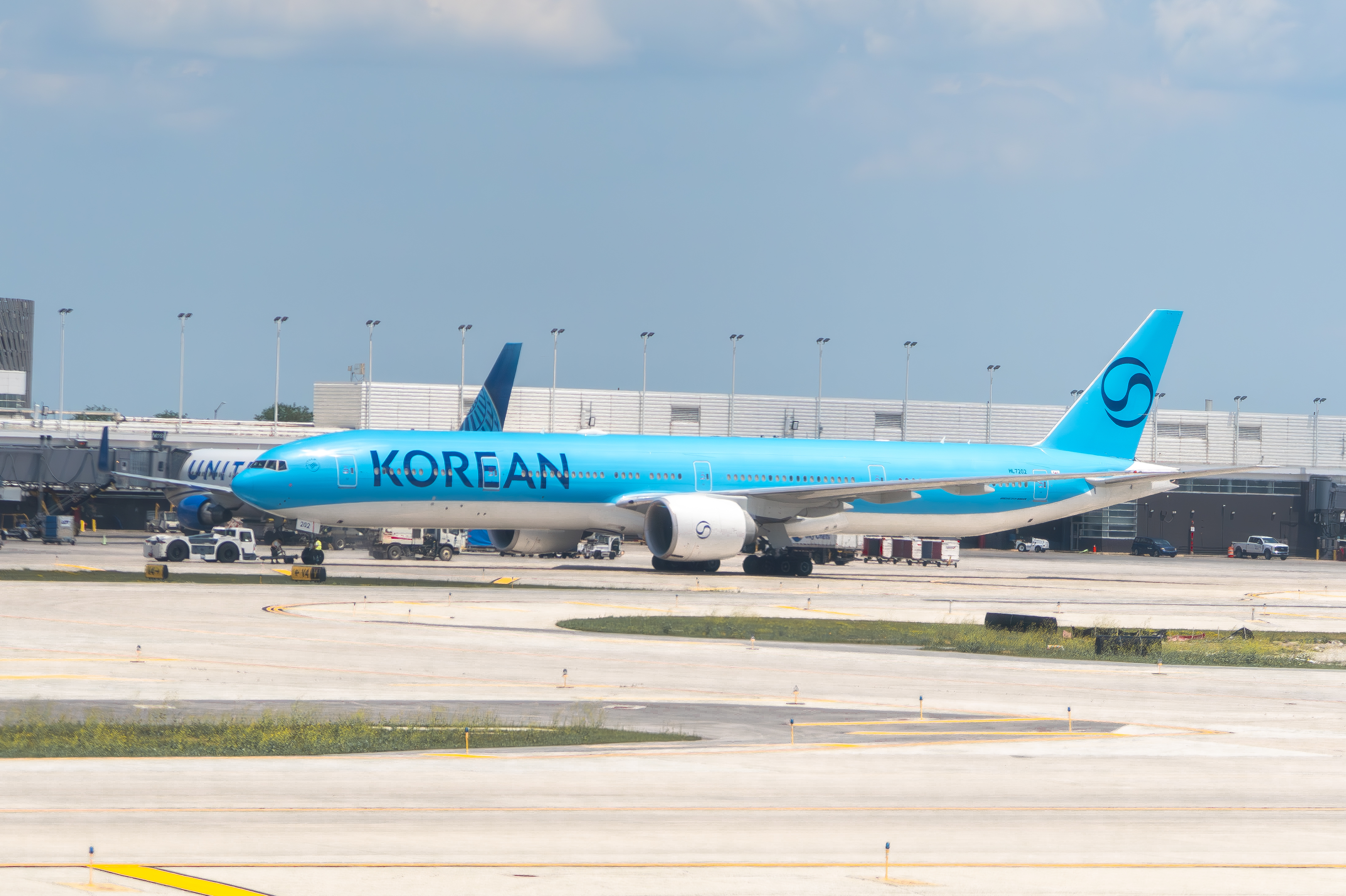 Korean Air 777ER ORD