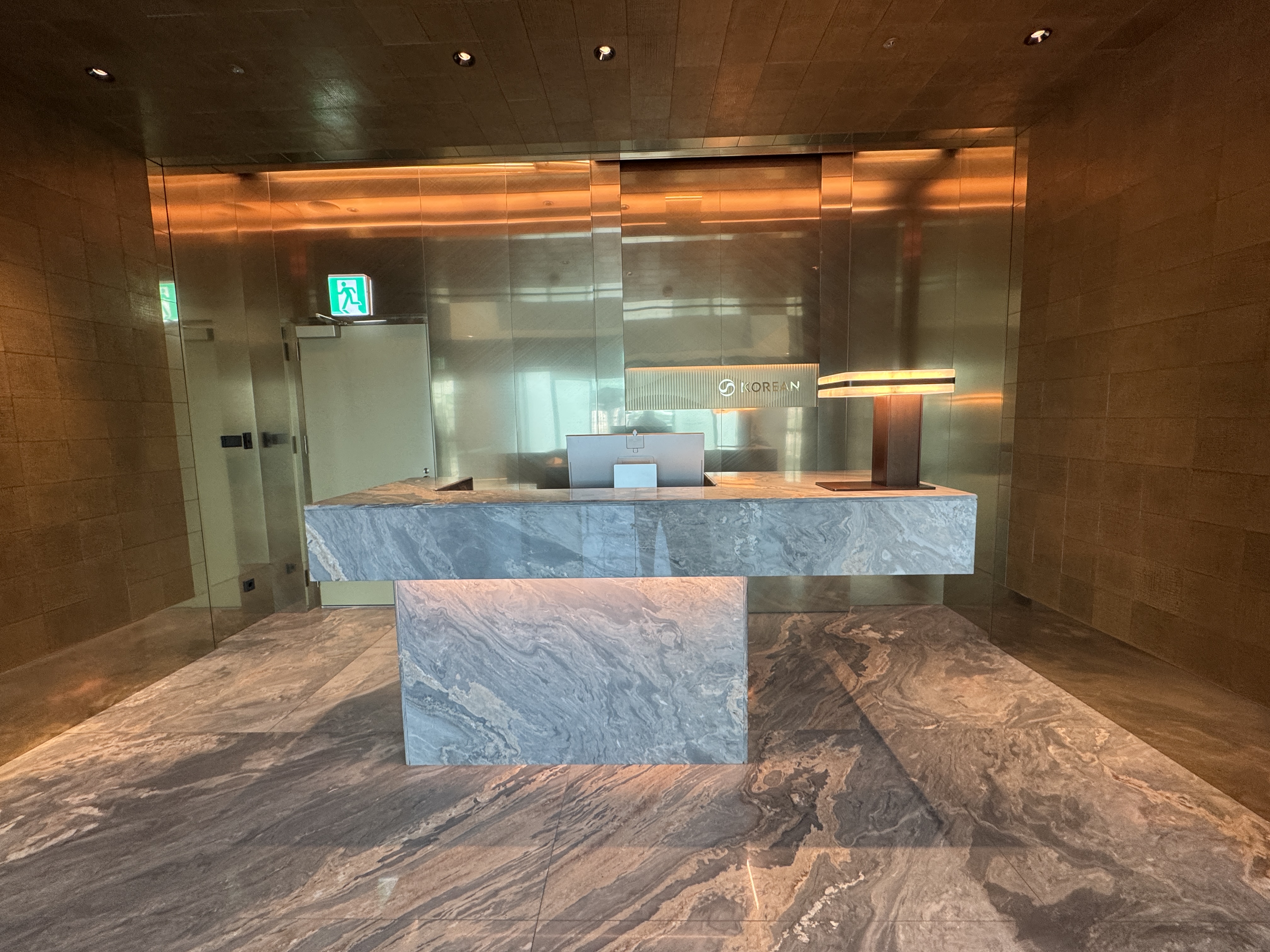 Korean Premium Check in Desk