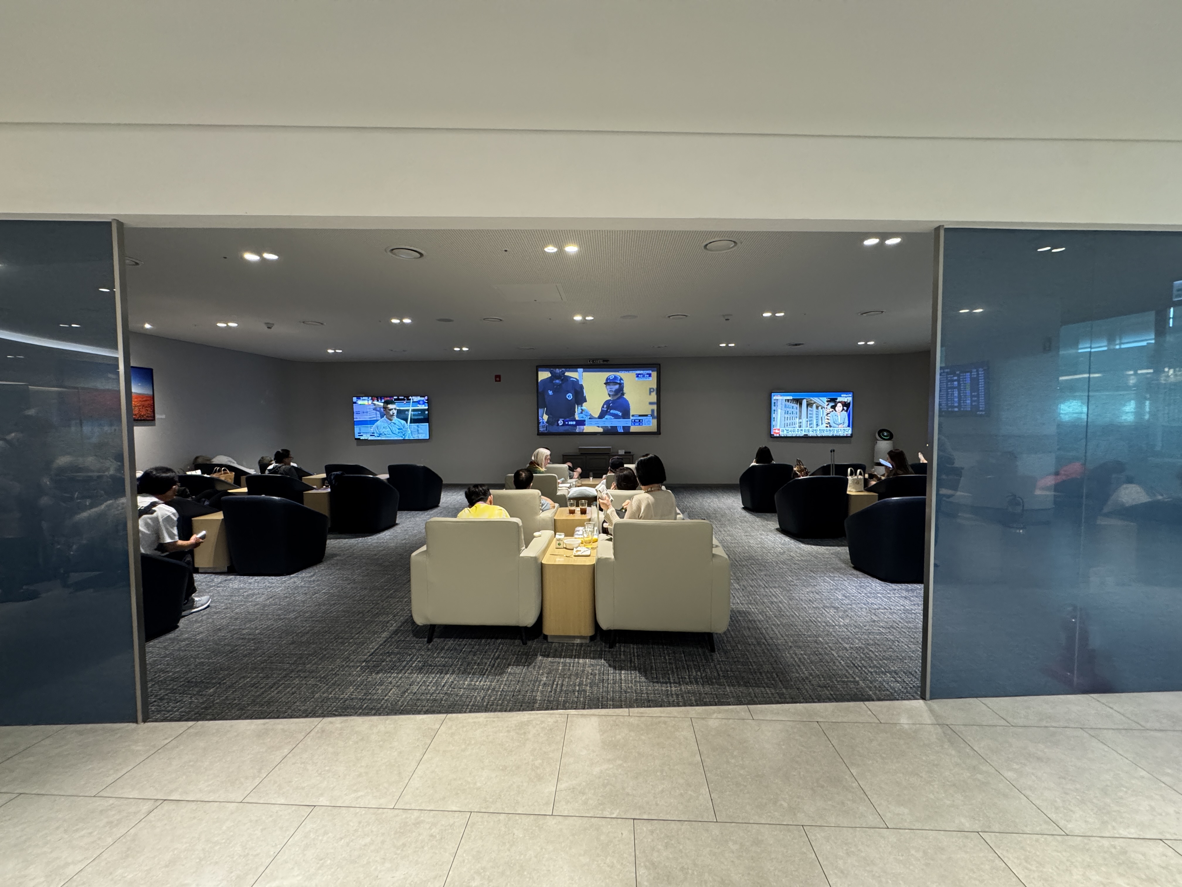 Korean Prestige Lounge room TV