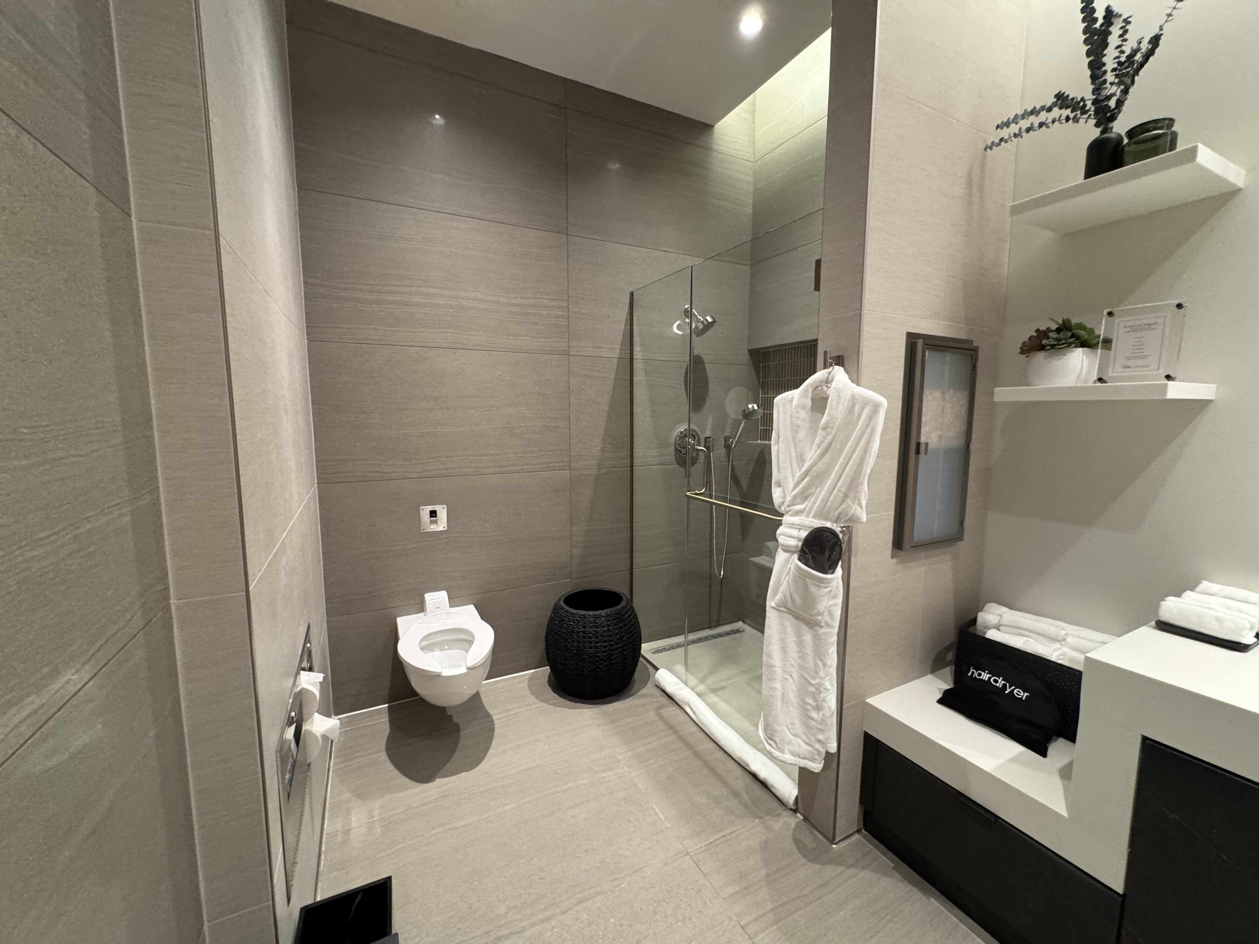 New Delta Sky Club SEA Shower Room One
