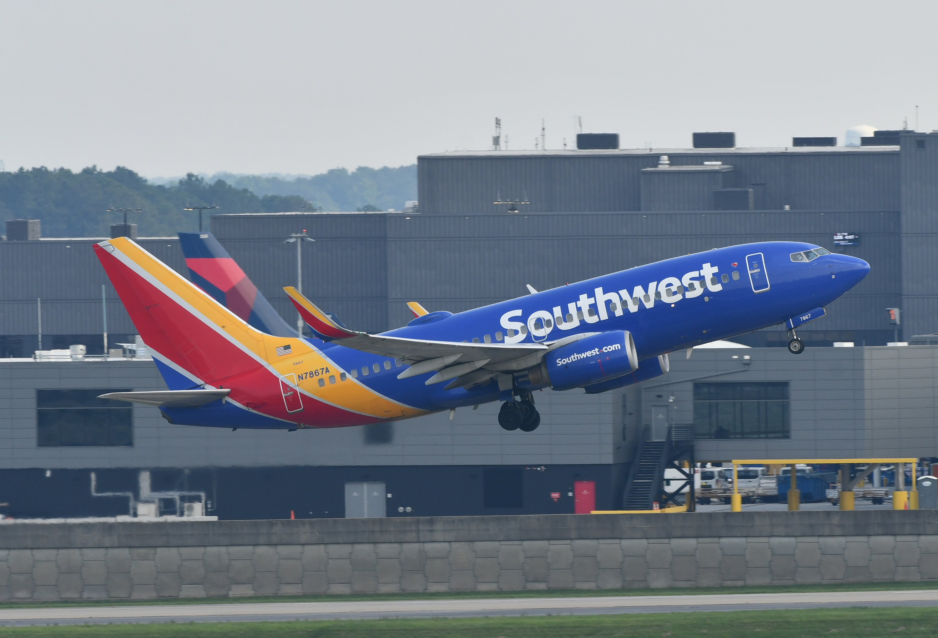 Southwest Airlines SNA Airport Southwest B737 700 Takeoff ATL