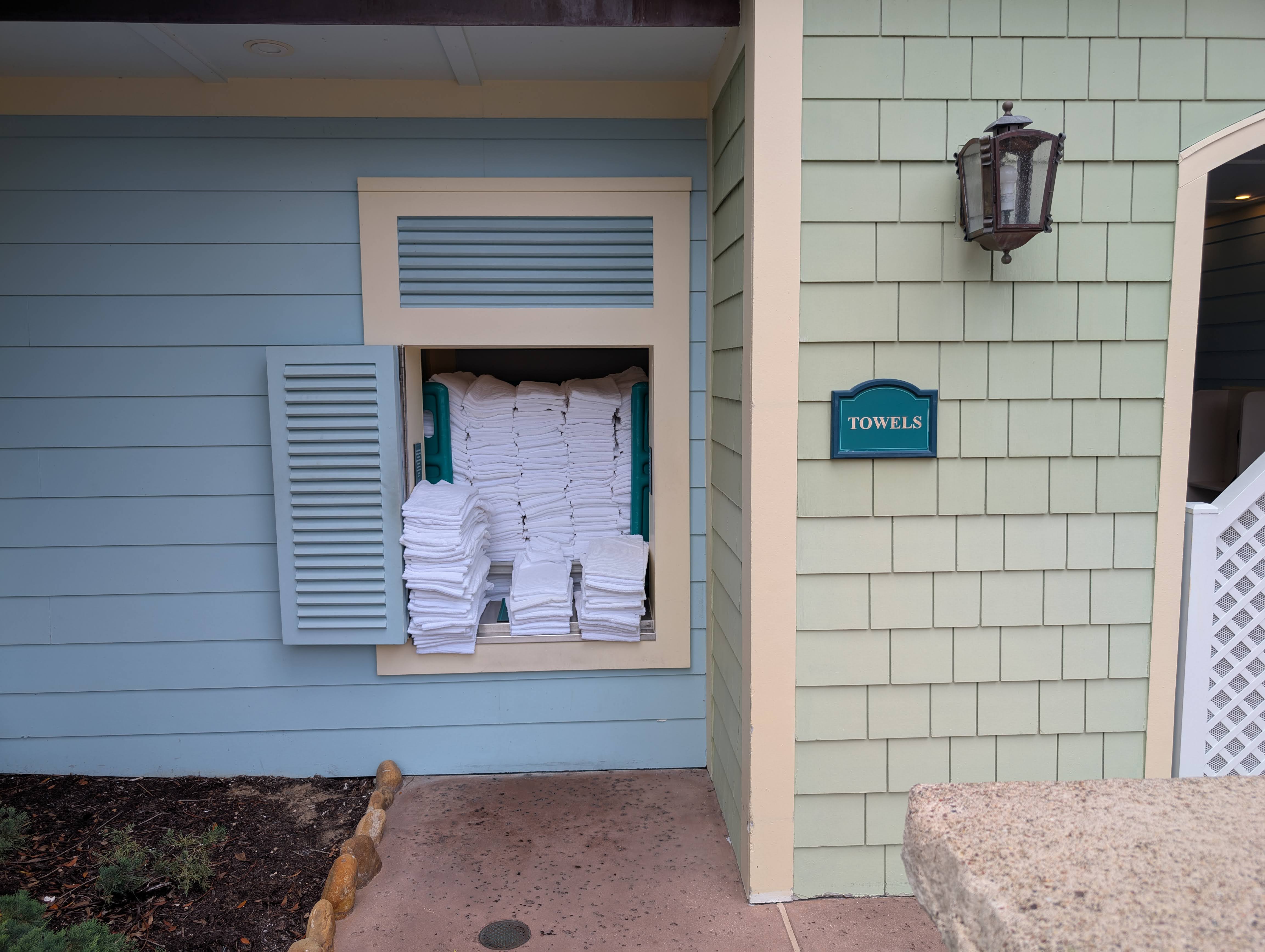 Disney’s Saratoga Springs Resort & Spa amenities pool High Rock Spring pool towels Disney's Saratoga Springs Resort & Spa amenities pool High Rock Spring pool towels