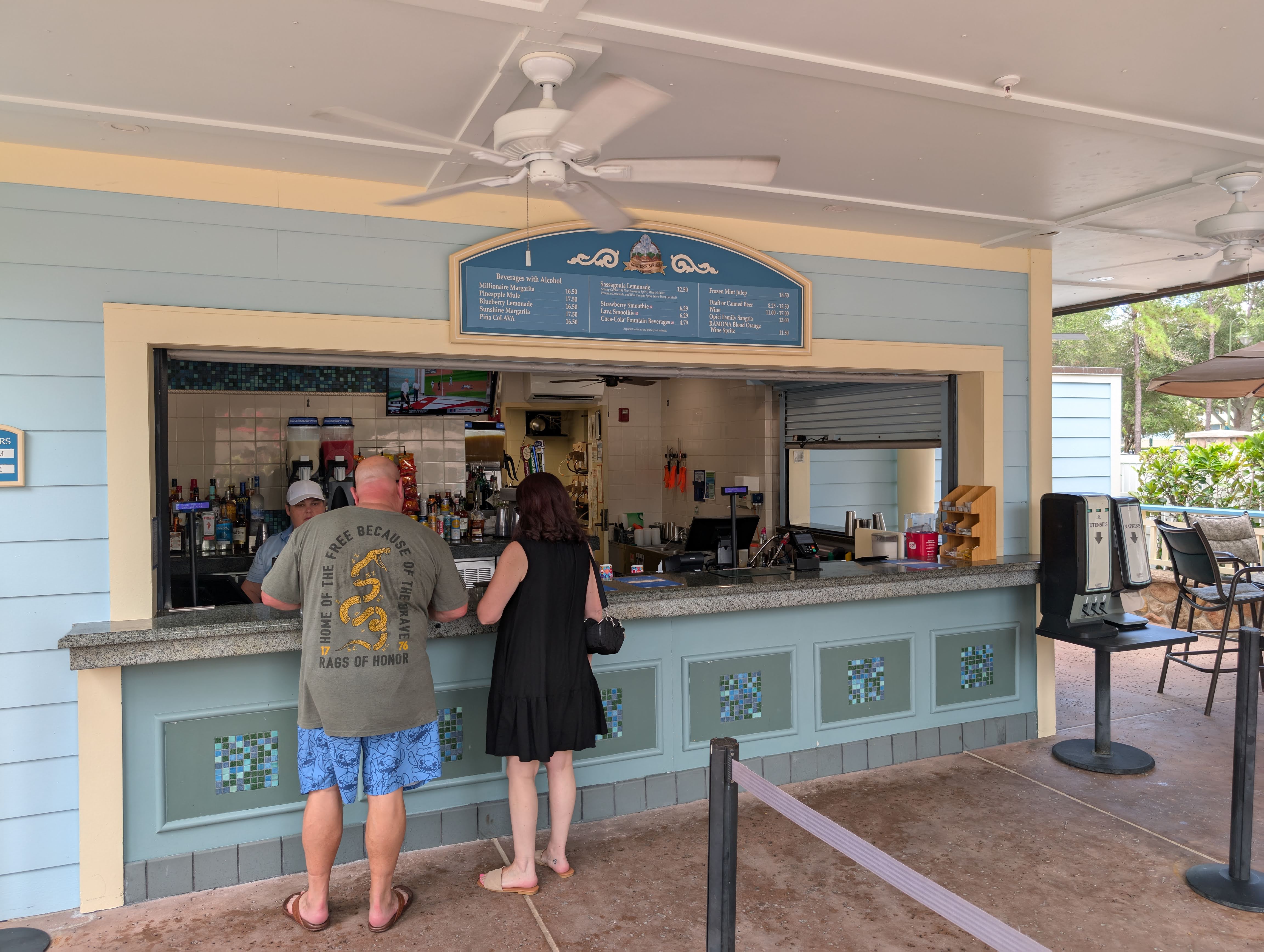 Disney’s Saratoga Springs Resort & Spa dining High Rock Spring pool bar Disney's Saratoga Springs Resort & Spa dining High Rock Spring pool bar