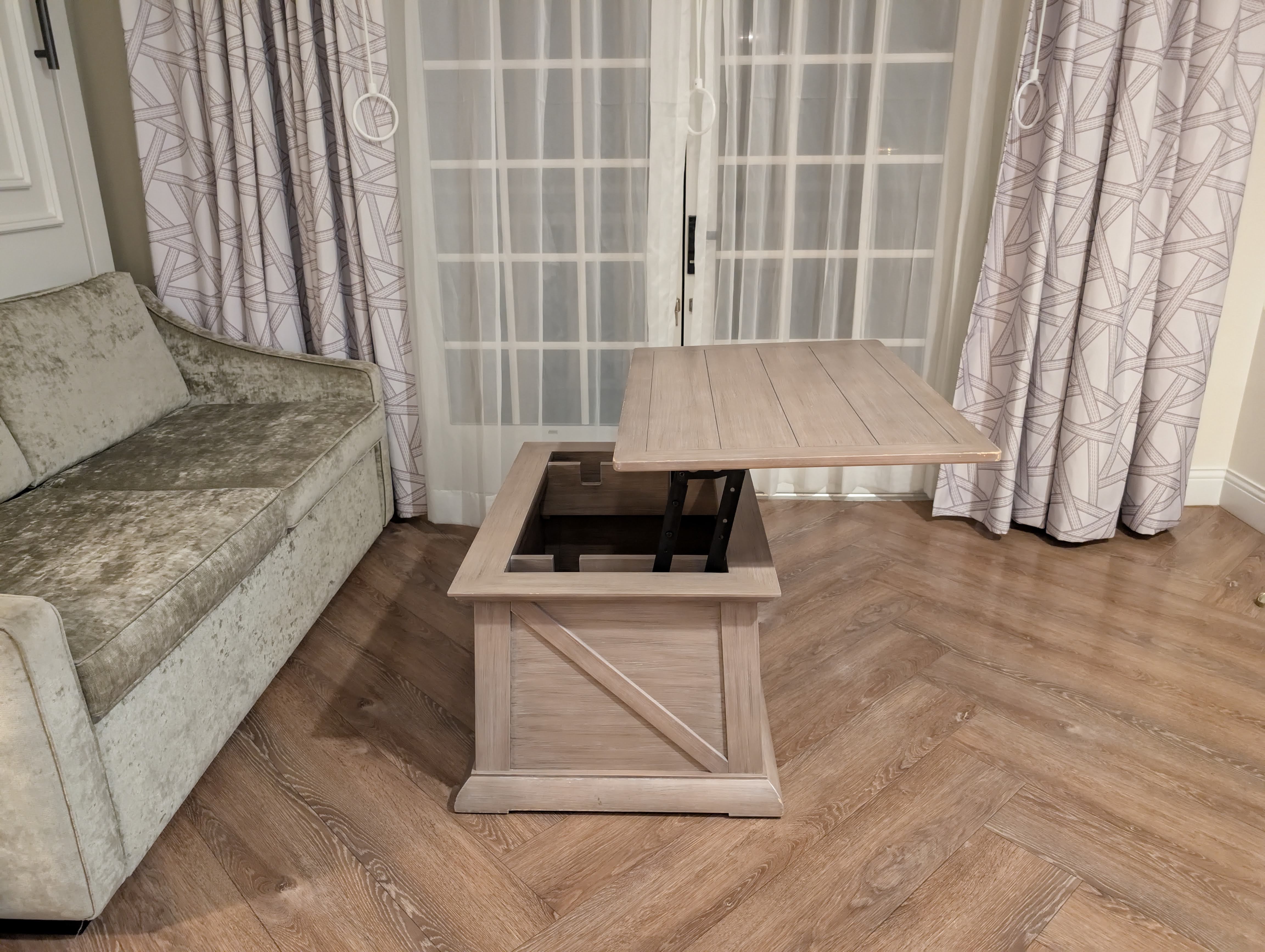 Disney’s Saratoga Springs Resort & Spa room adjustable table Disney's Saratoga Springs Resort & Spa room adjustable table