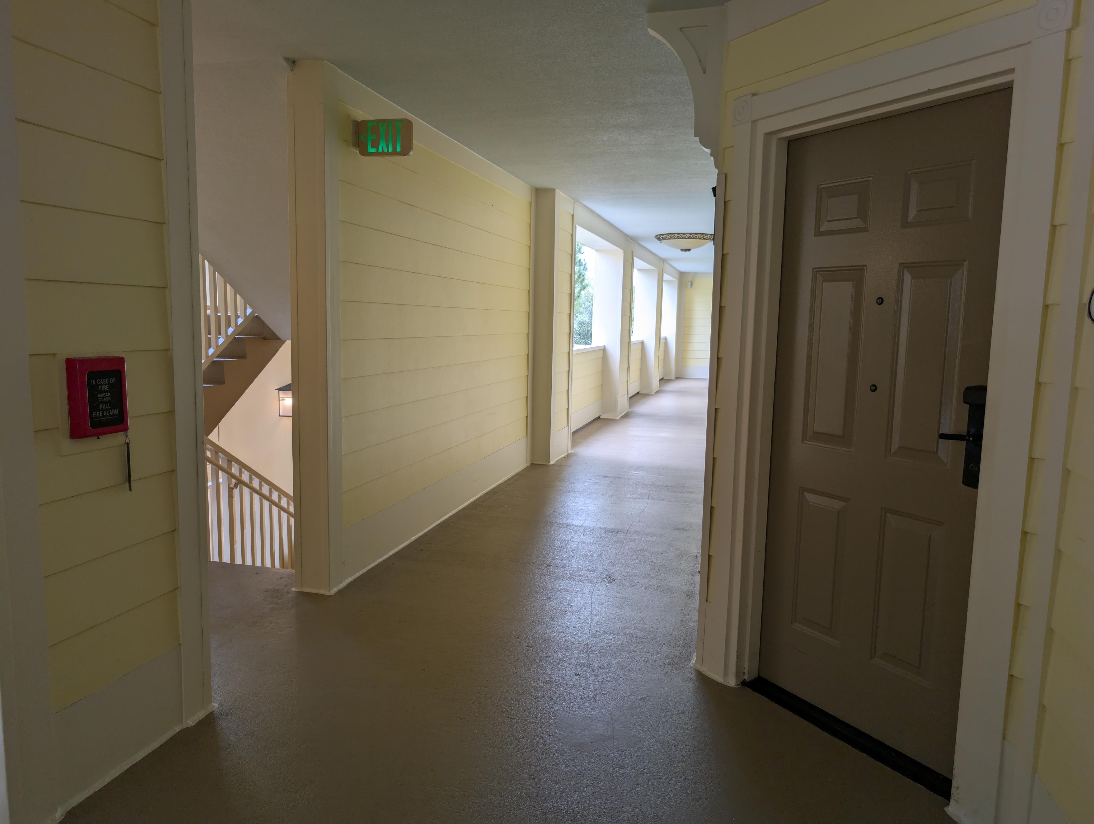 Disney’s Saratoga Springs Resort & Spa room outdoor hallway Disney's Saratoga Springs Resort & Spa room outdoor hallway