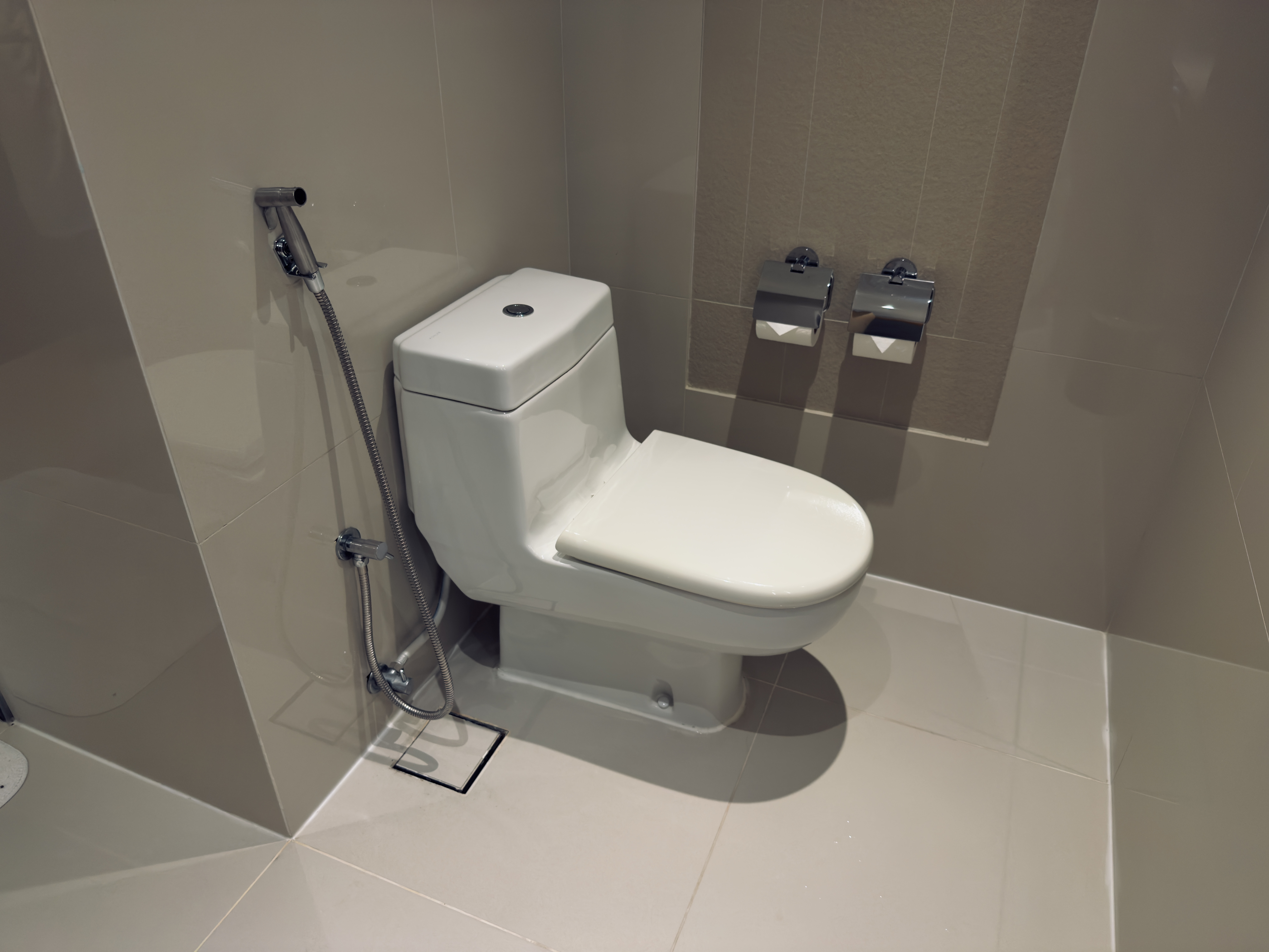 DoubleTree by Hilton Johor Bahru toilet