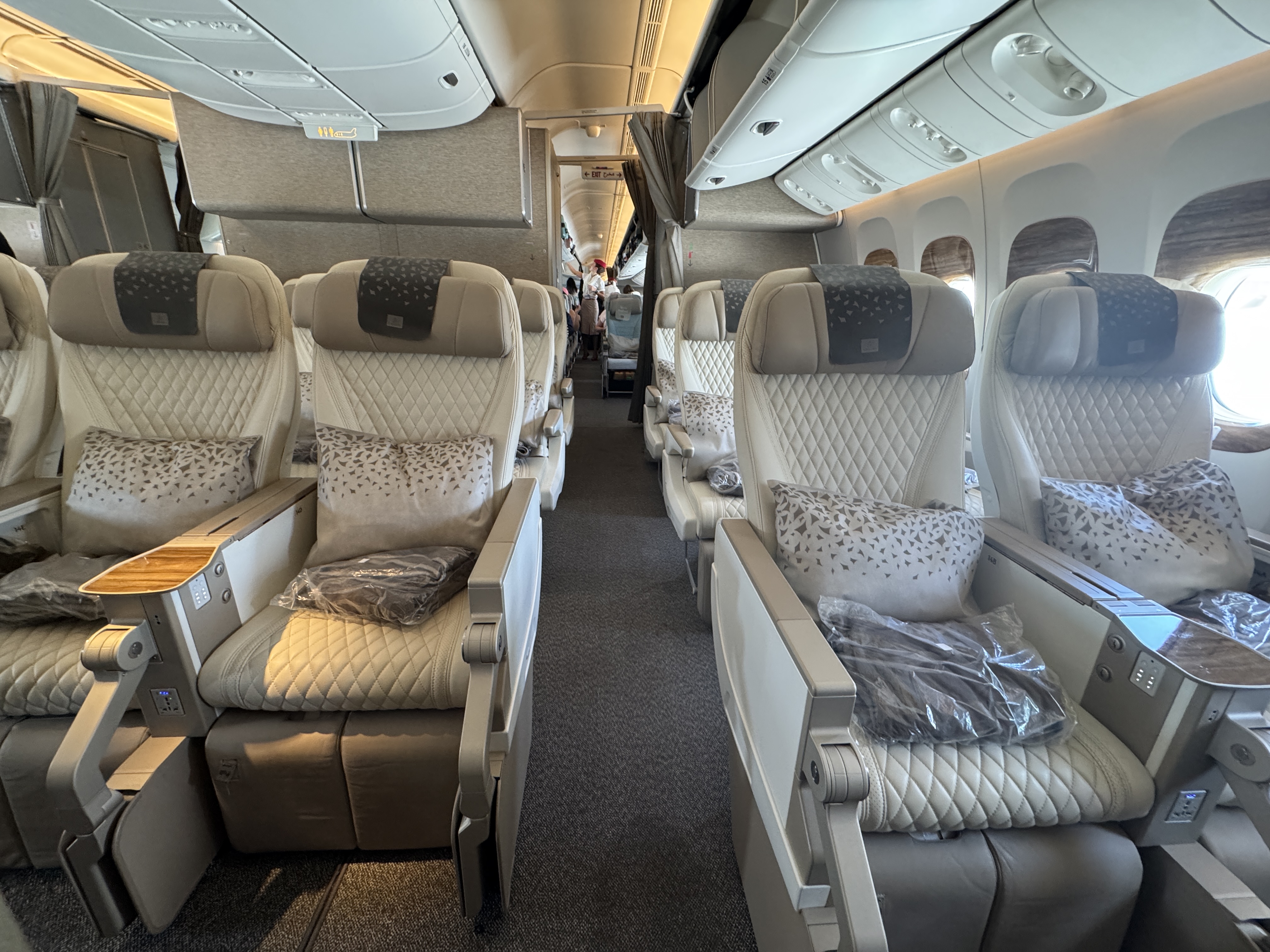 Emirates Premium Economy Cabin 777 300 Emirates Premium Economy Cabin 777 300