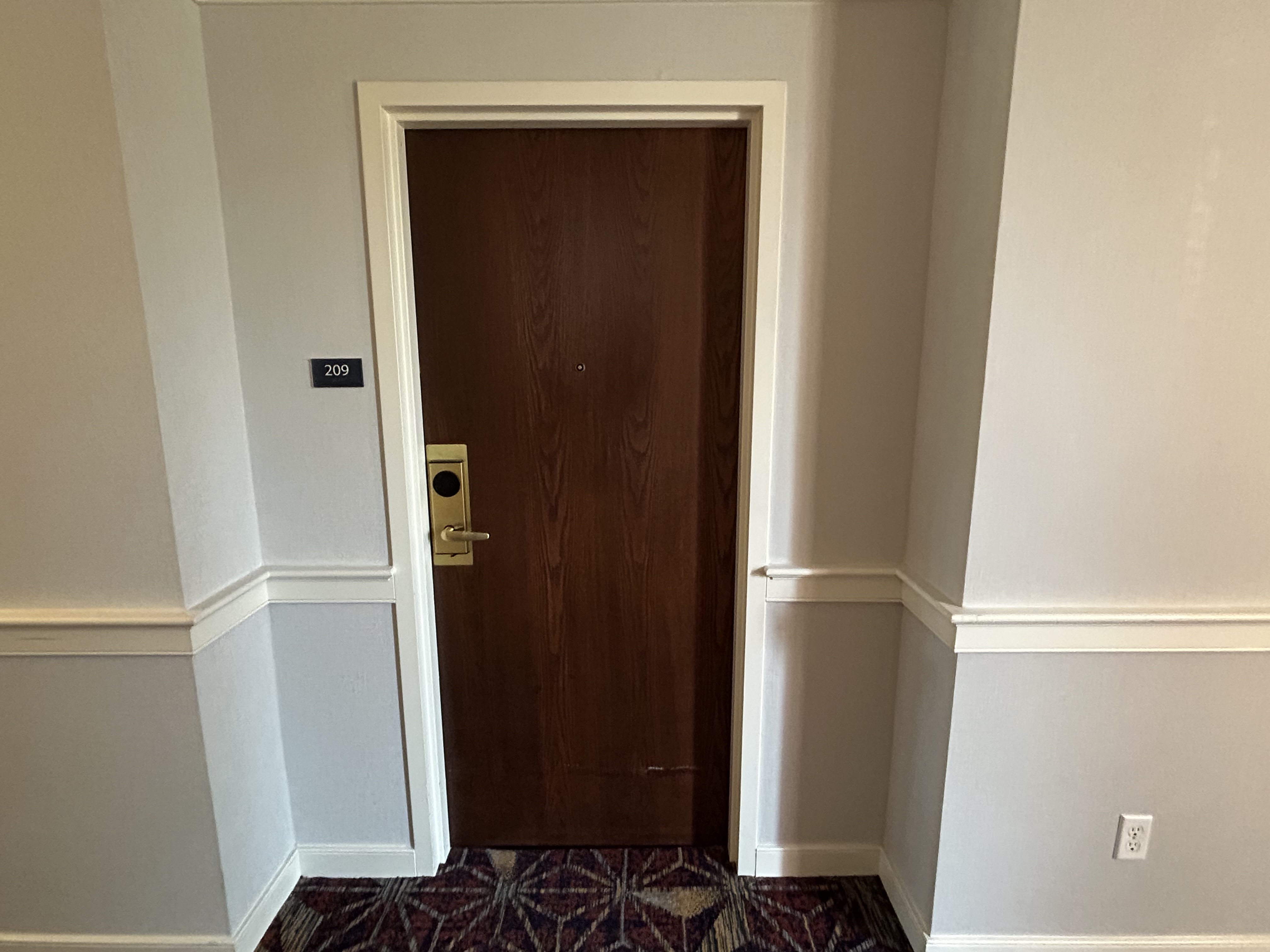 Hotel Gettysburg room 209 door
