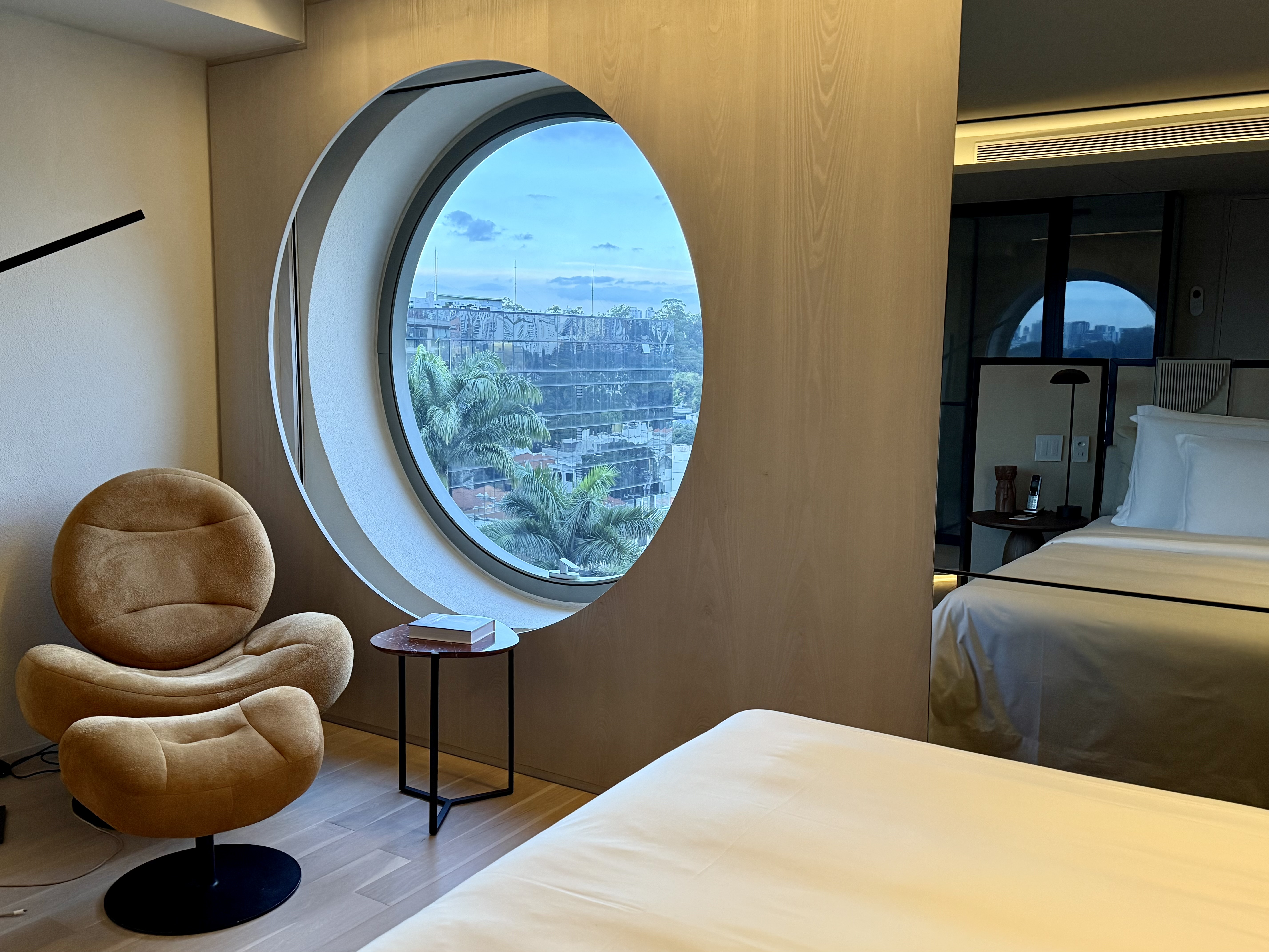 Hotel Unique Sao Paulo bed and view Hotel Unique Sao Paulo bed and view