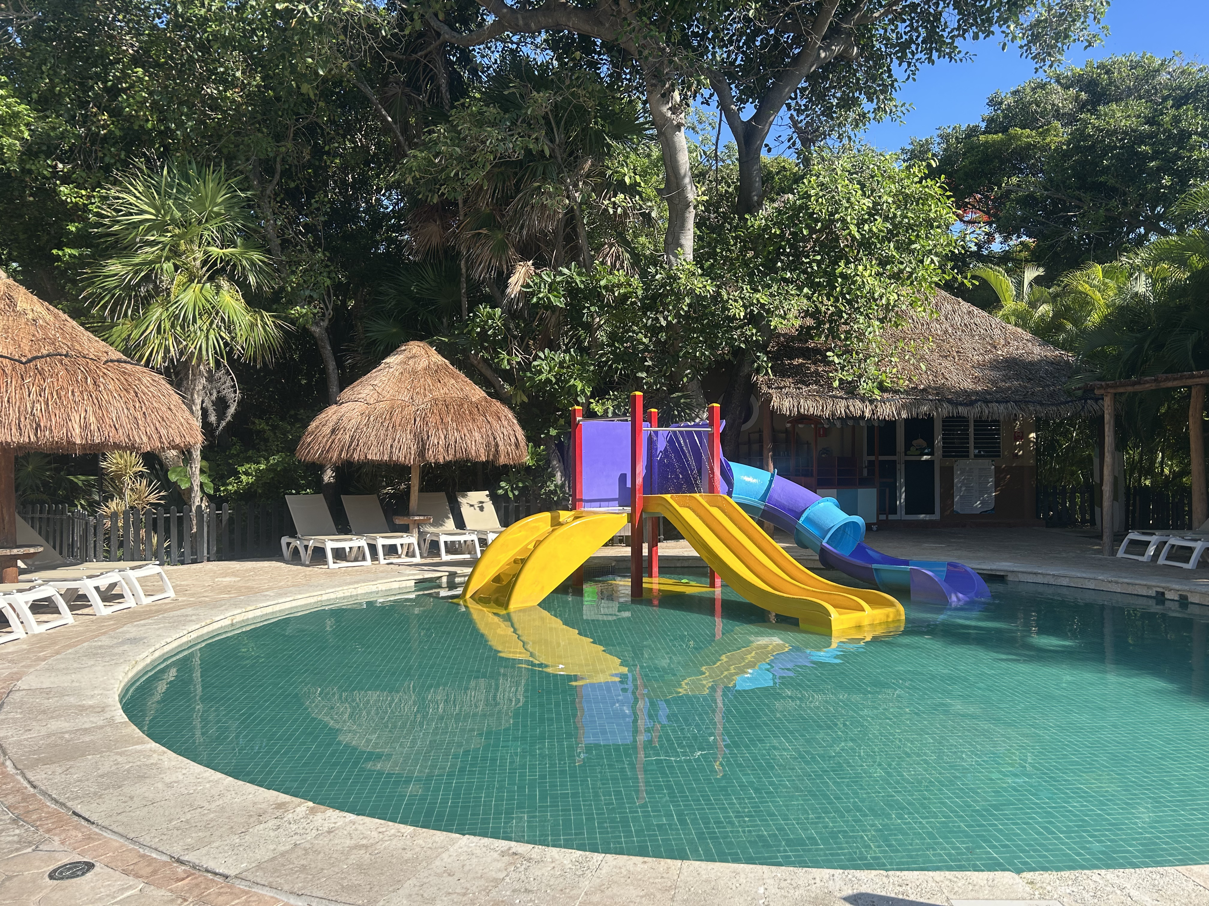 Kidde pool with slides
