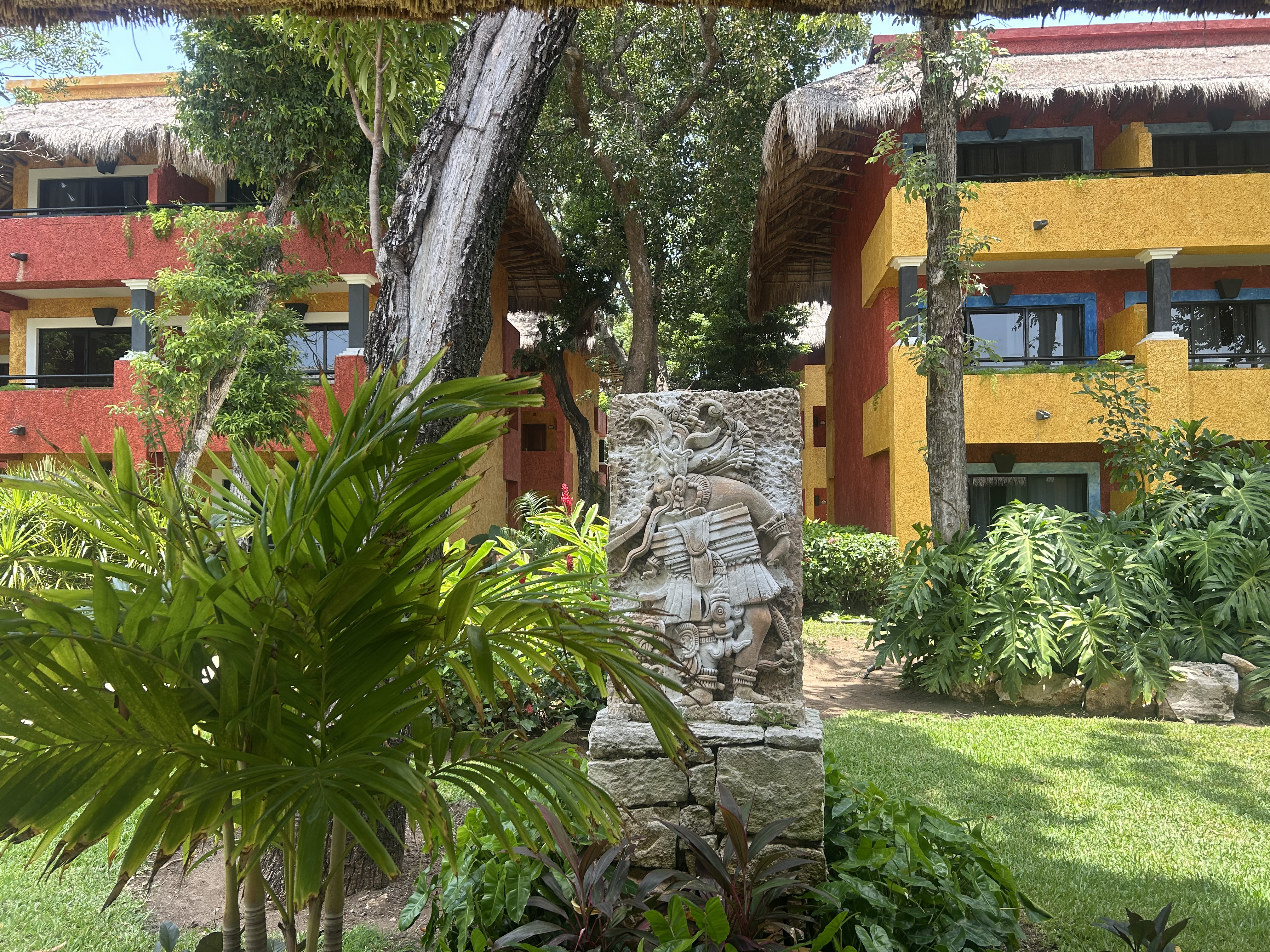 Iberostar Waves Quetzal buildings and jungle