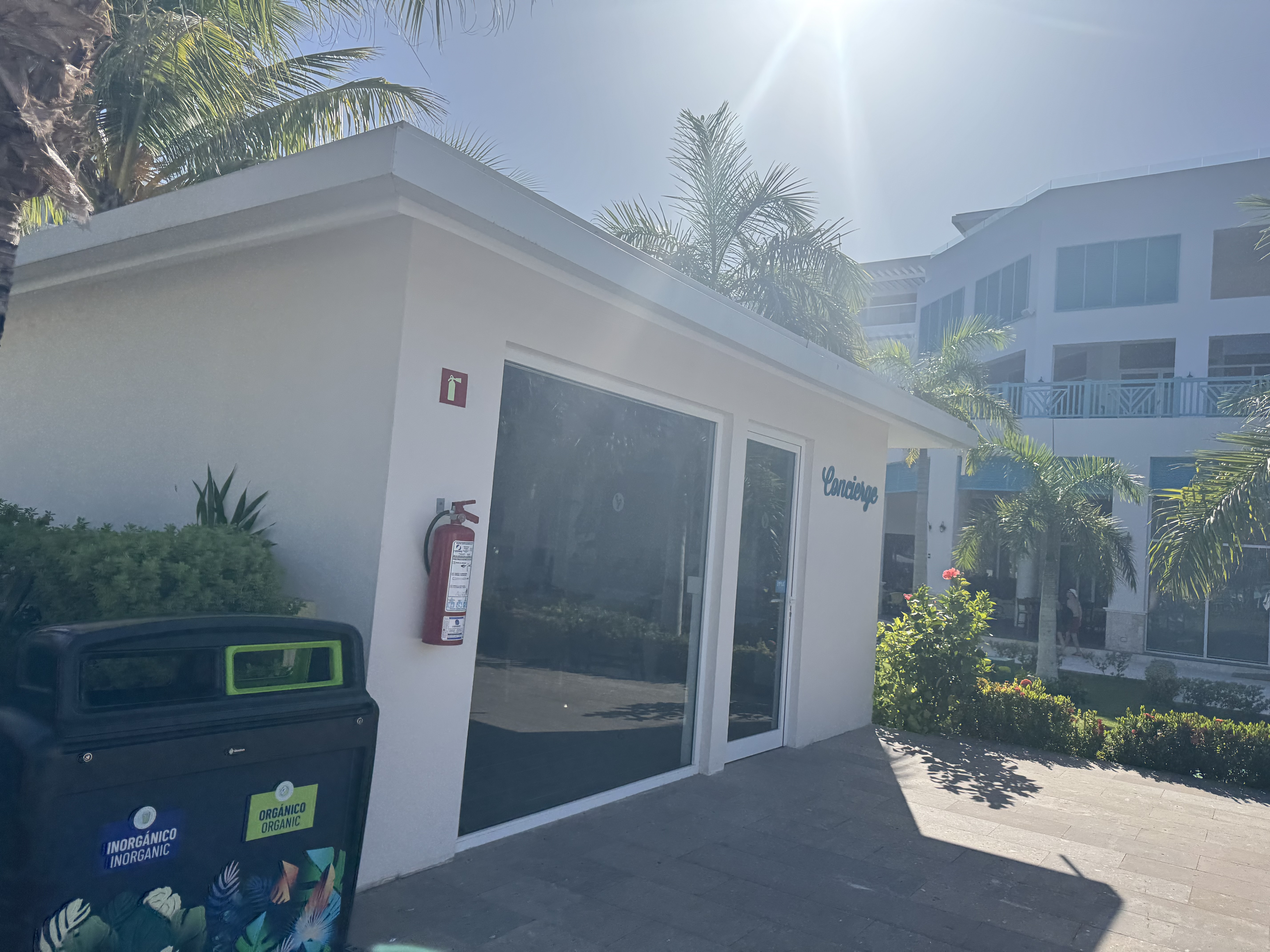 Margaritaville Island Reserve Riviera Maya Concierge Hut