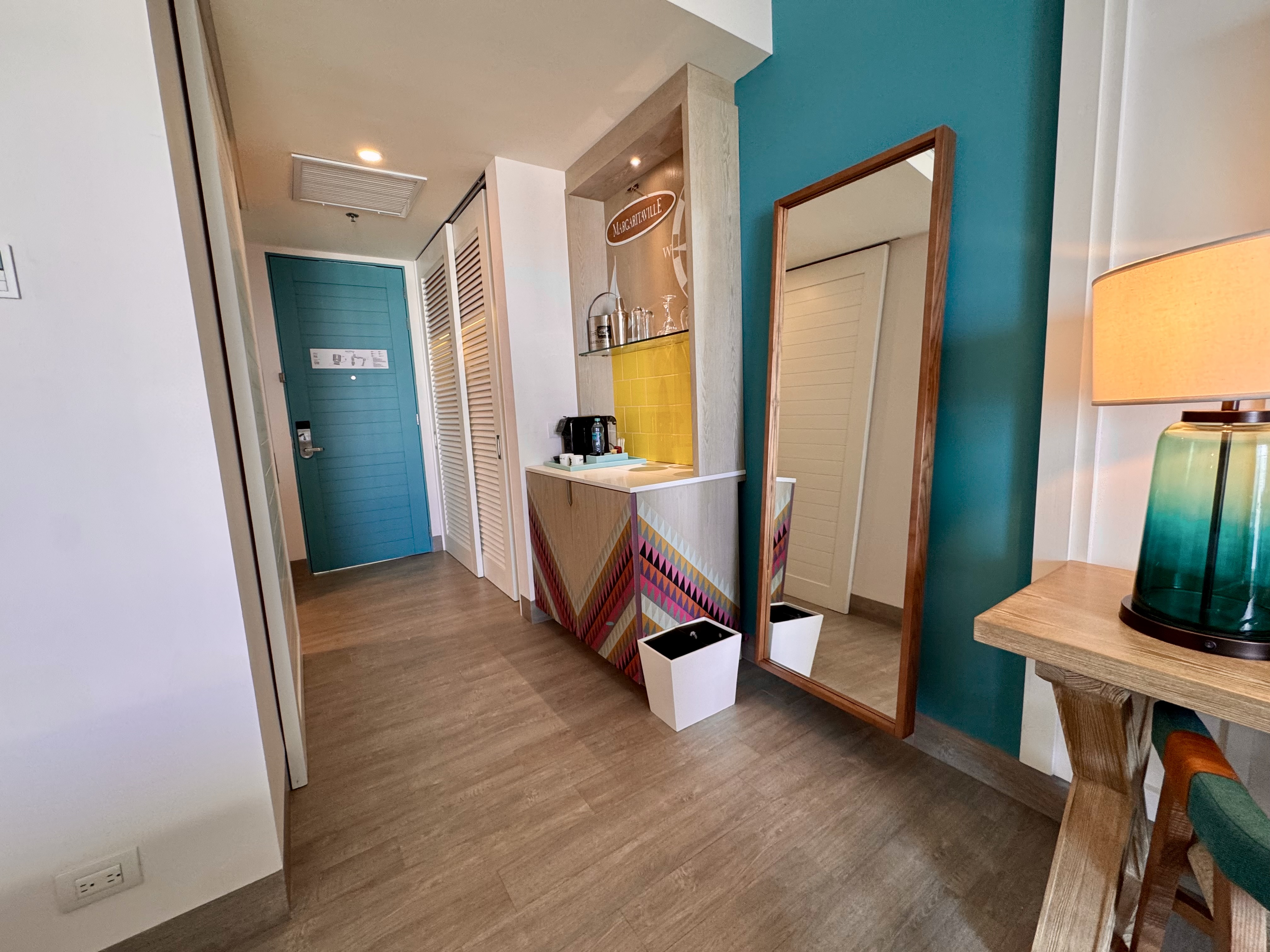 Margaritaville Island Reserve Riviera Maya Entrance Room