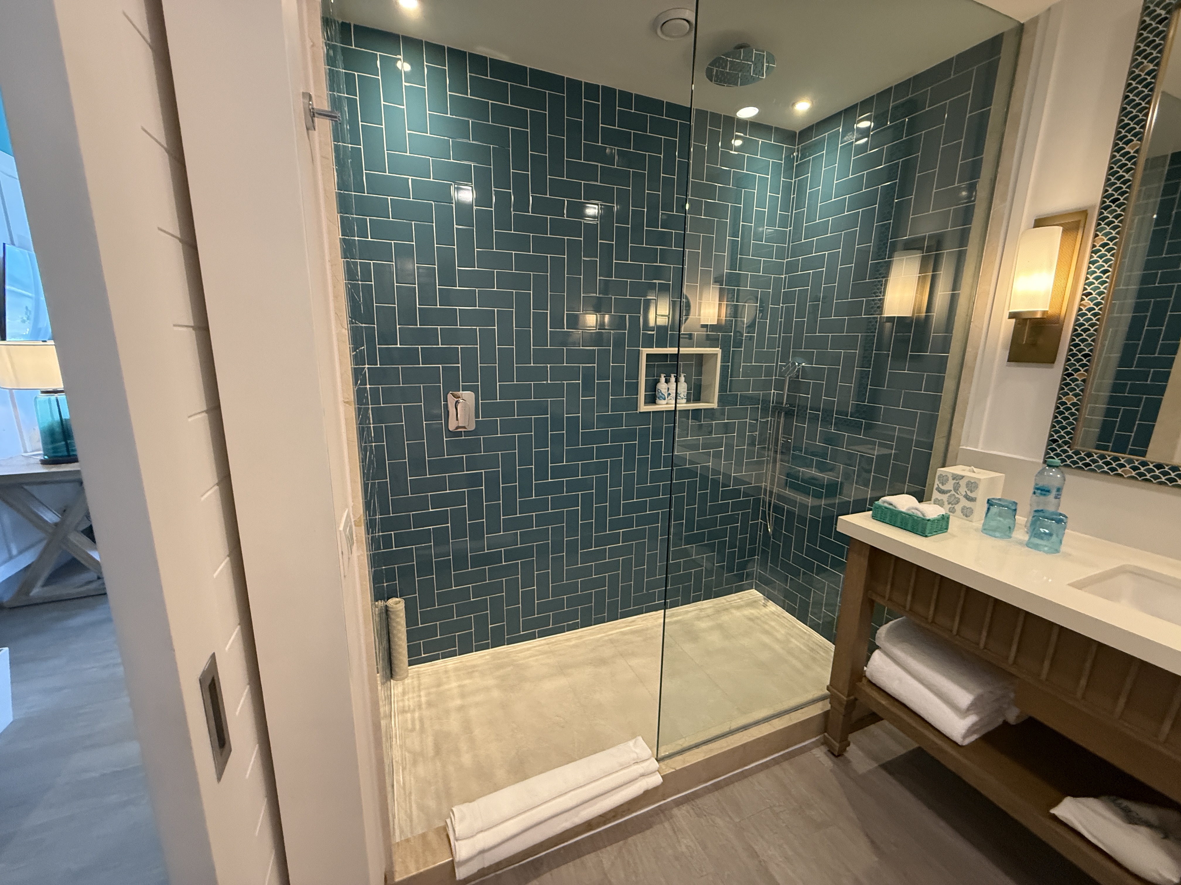 Margaritaville Island Reserve Riviera Maya Shower