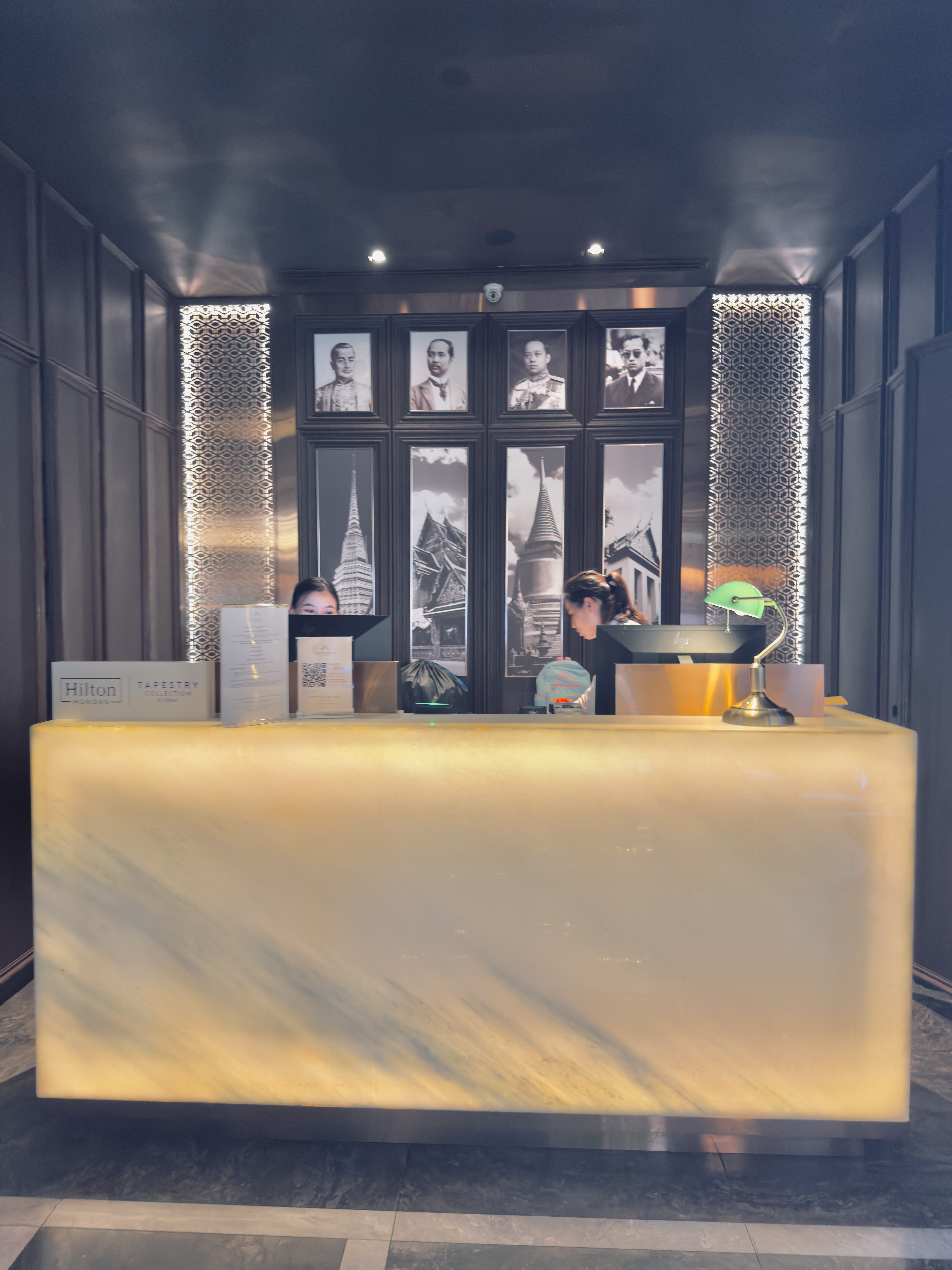 Metropolis Suites Bangkok check in desk