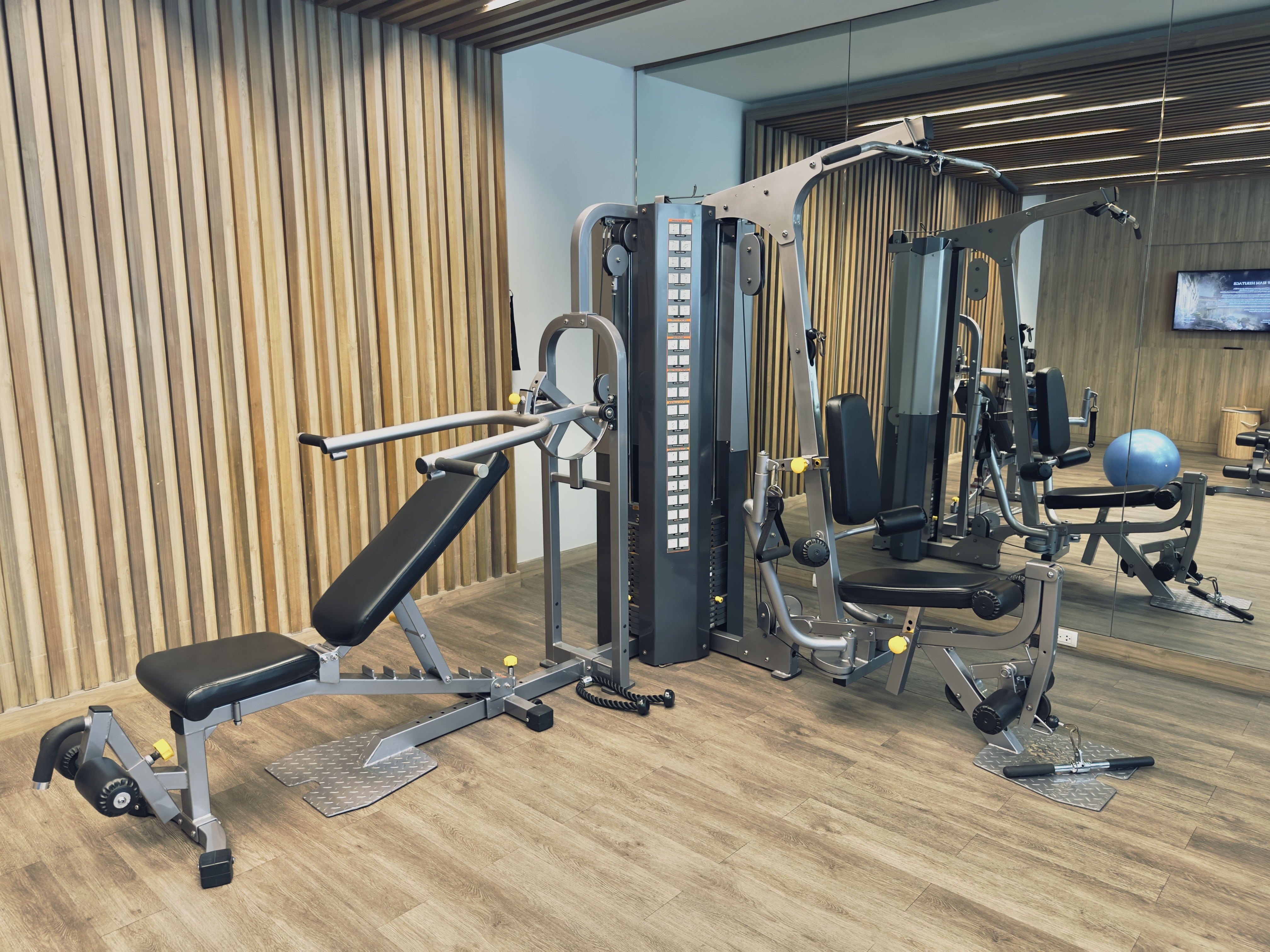 Metropolis Suites Bangkok fitness center strength