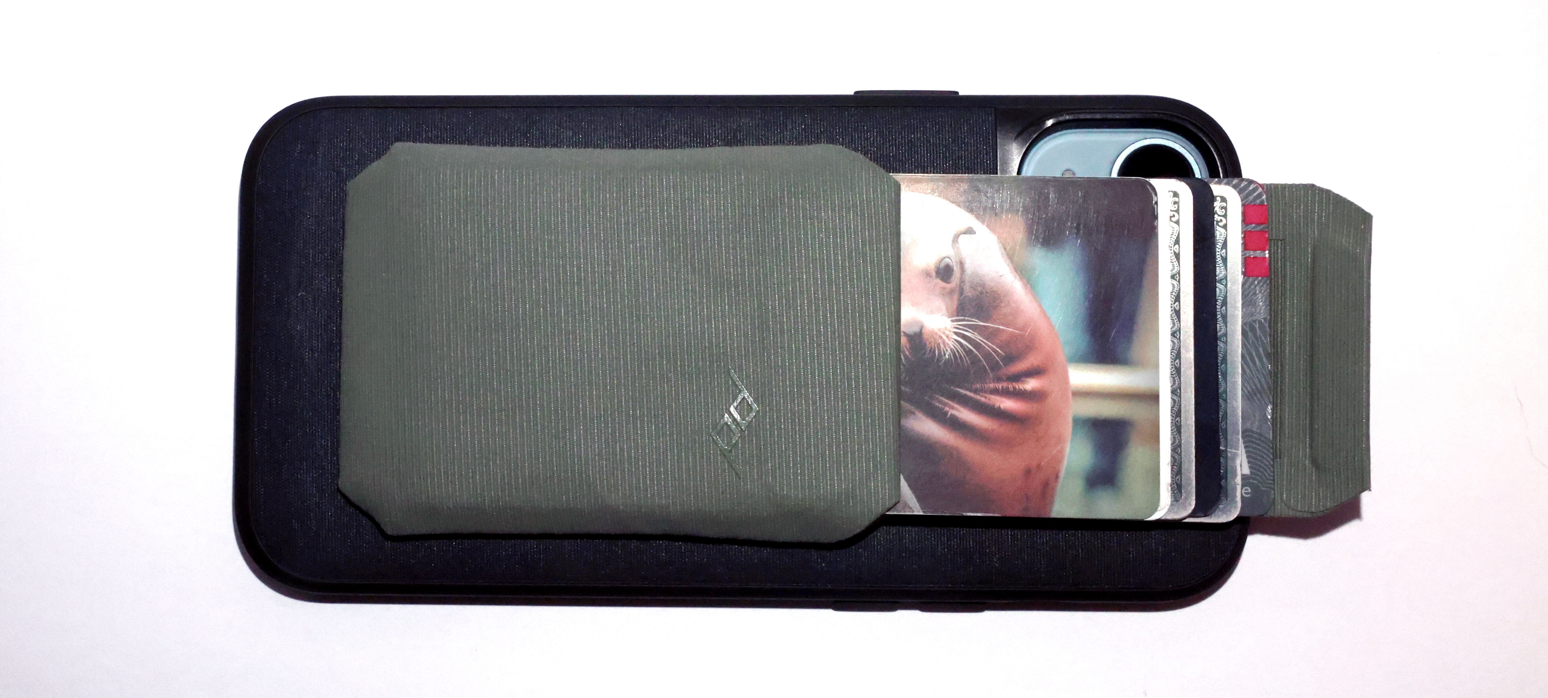 Peak Design Mobile Wallet Slim cards out