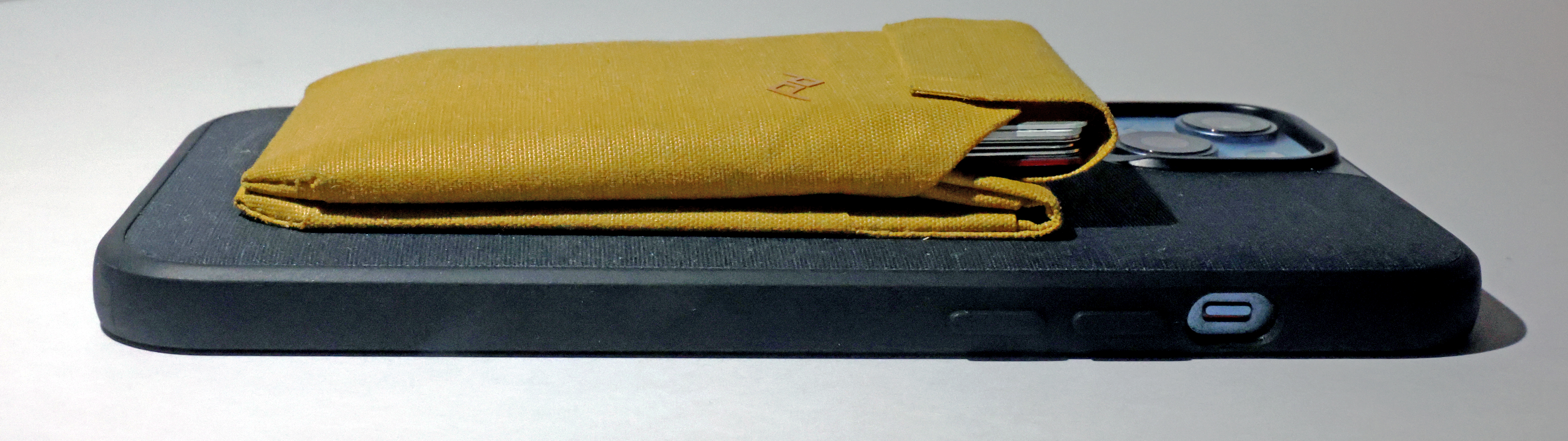 Peak Design Mobile Wallet Stand profile