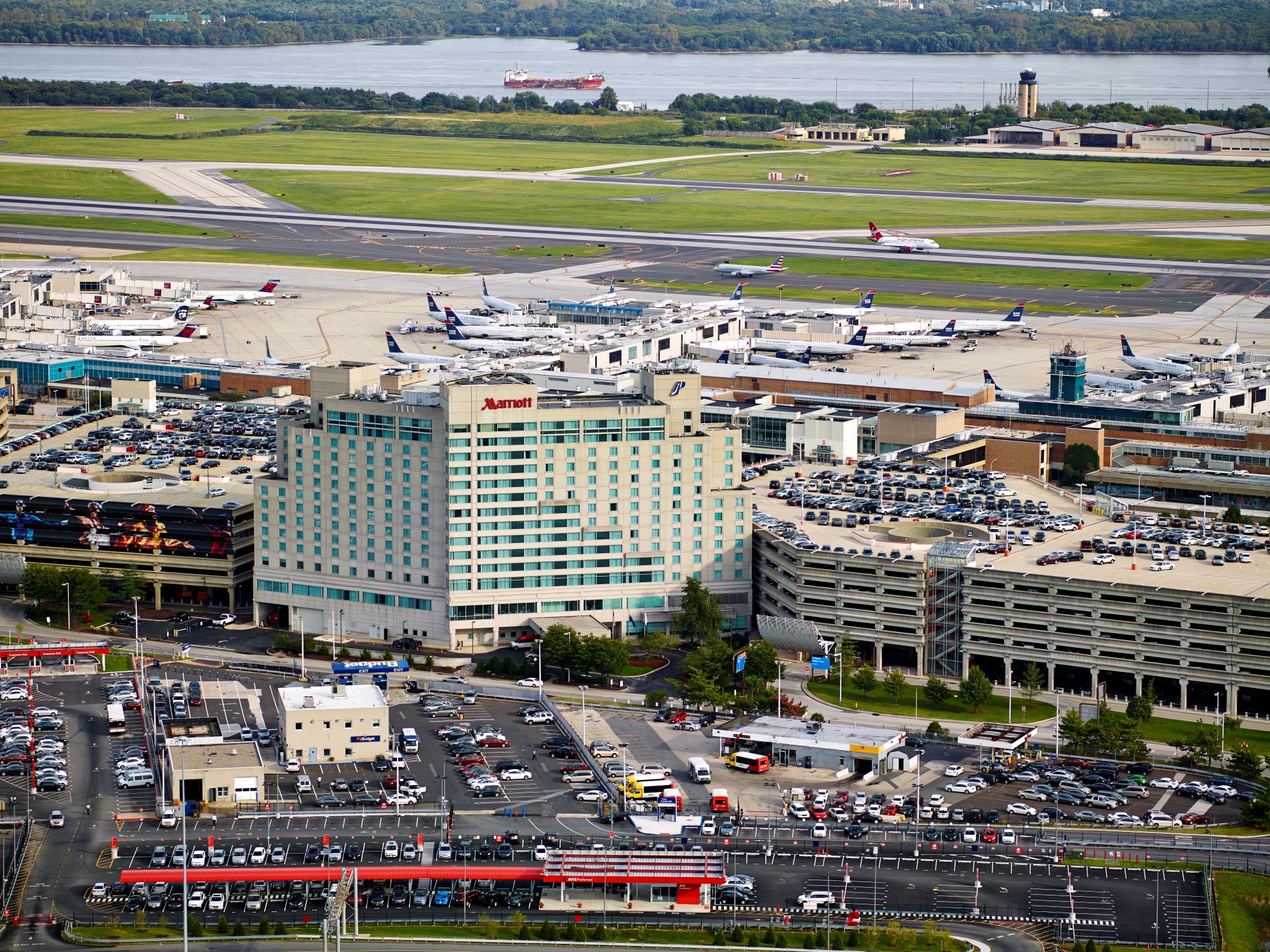 Philadelphia Airport Marriott exterior Philadelphia Airport Marriott exterior