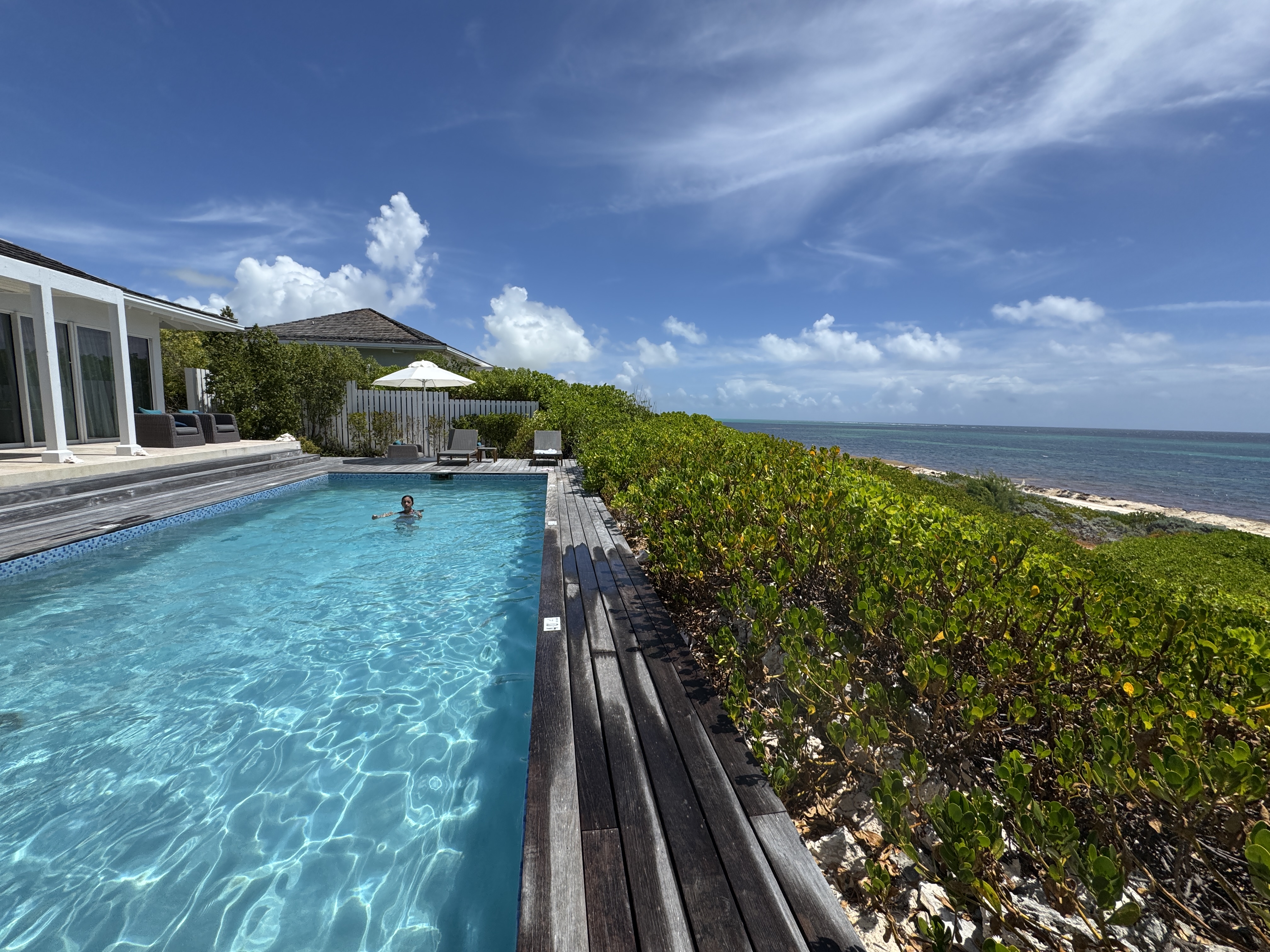 Sailrock South Caicos Villa pool beachside