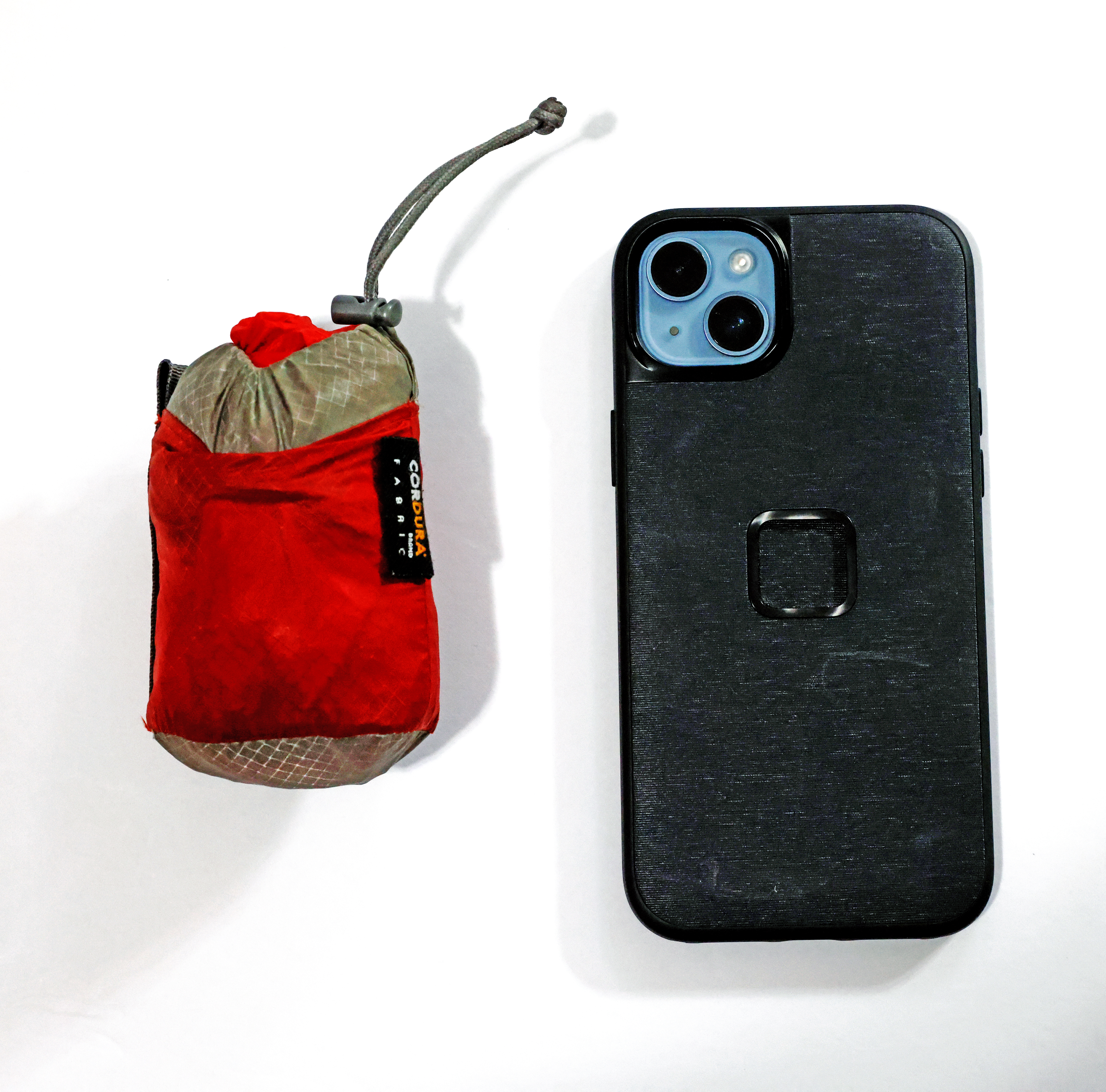 Sea to Summit Ultra Sil backpack folded size comparison iPhone 14 Plus Sea to Summit Ultra Sil backpack folded size comparison iPhone 14 Plus