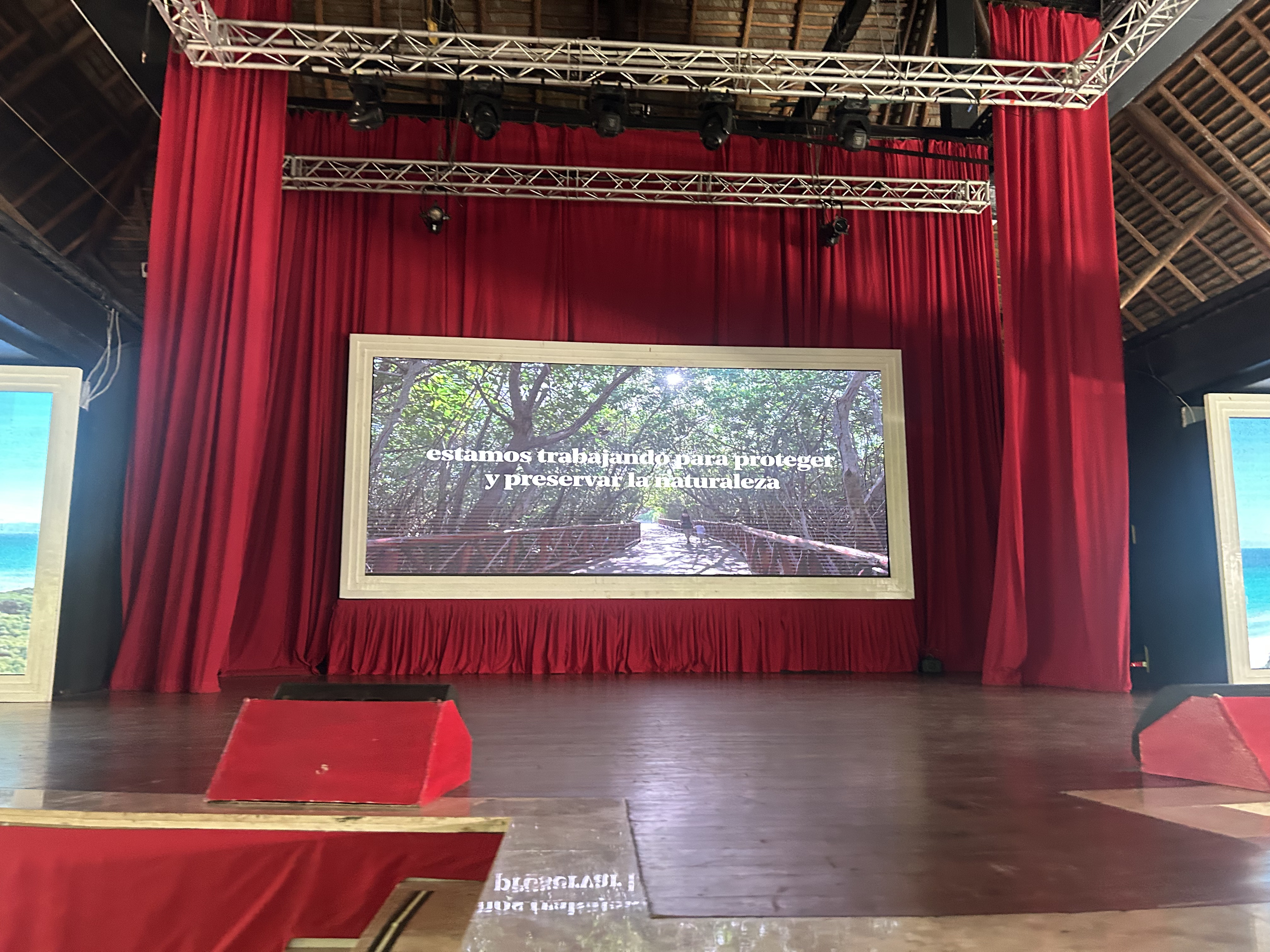 Theatre Iberostar Waves Quetzal