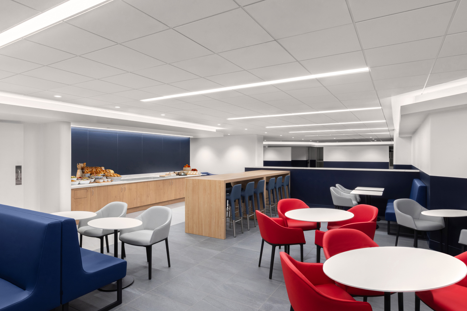 Air France Business Lounge at Boston 5 Air France Business Lounge at Boston 5