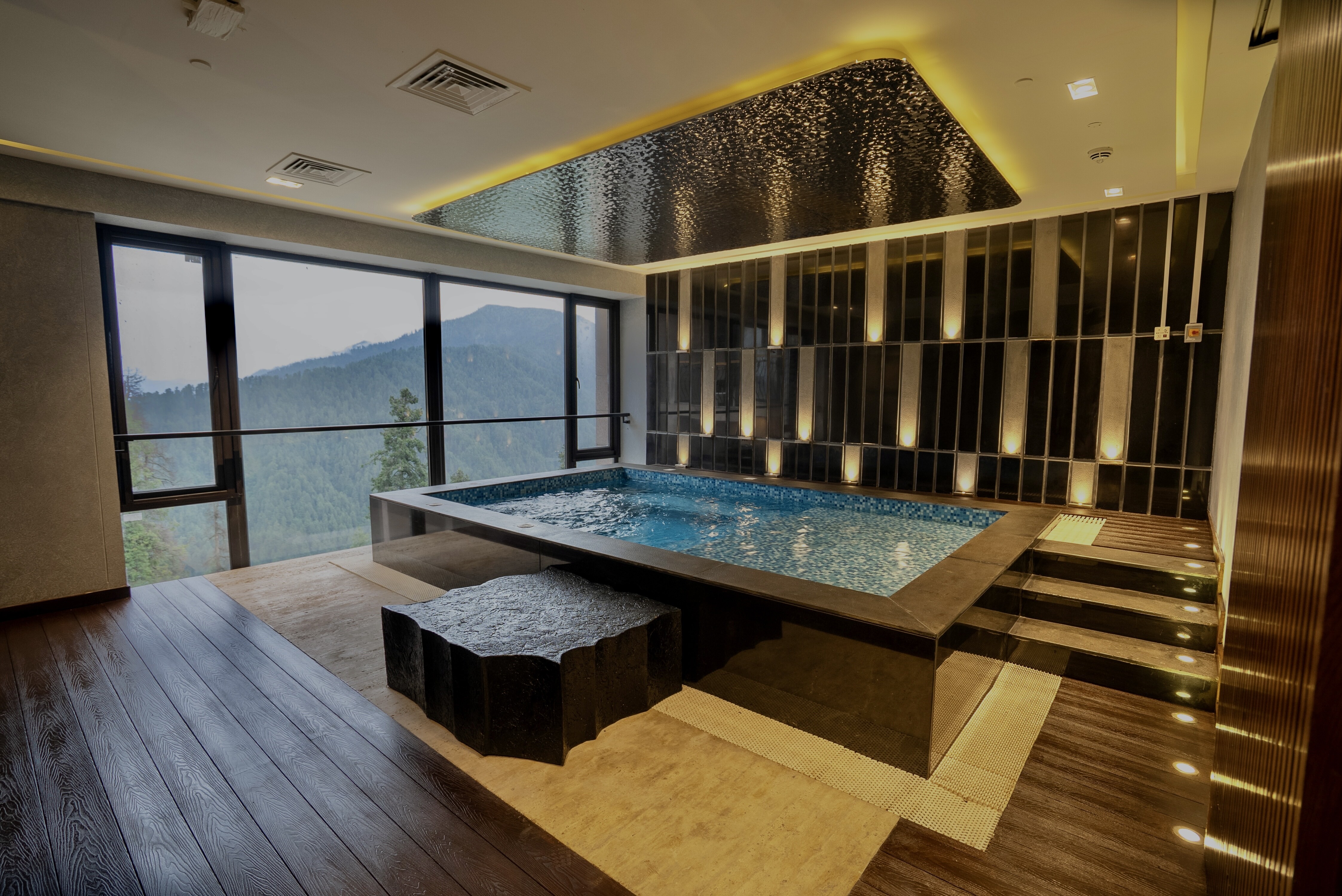 DoubleTree by Hilton Nathiagali Pool DoubleTree by Hilton Nathiagali Pool