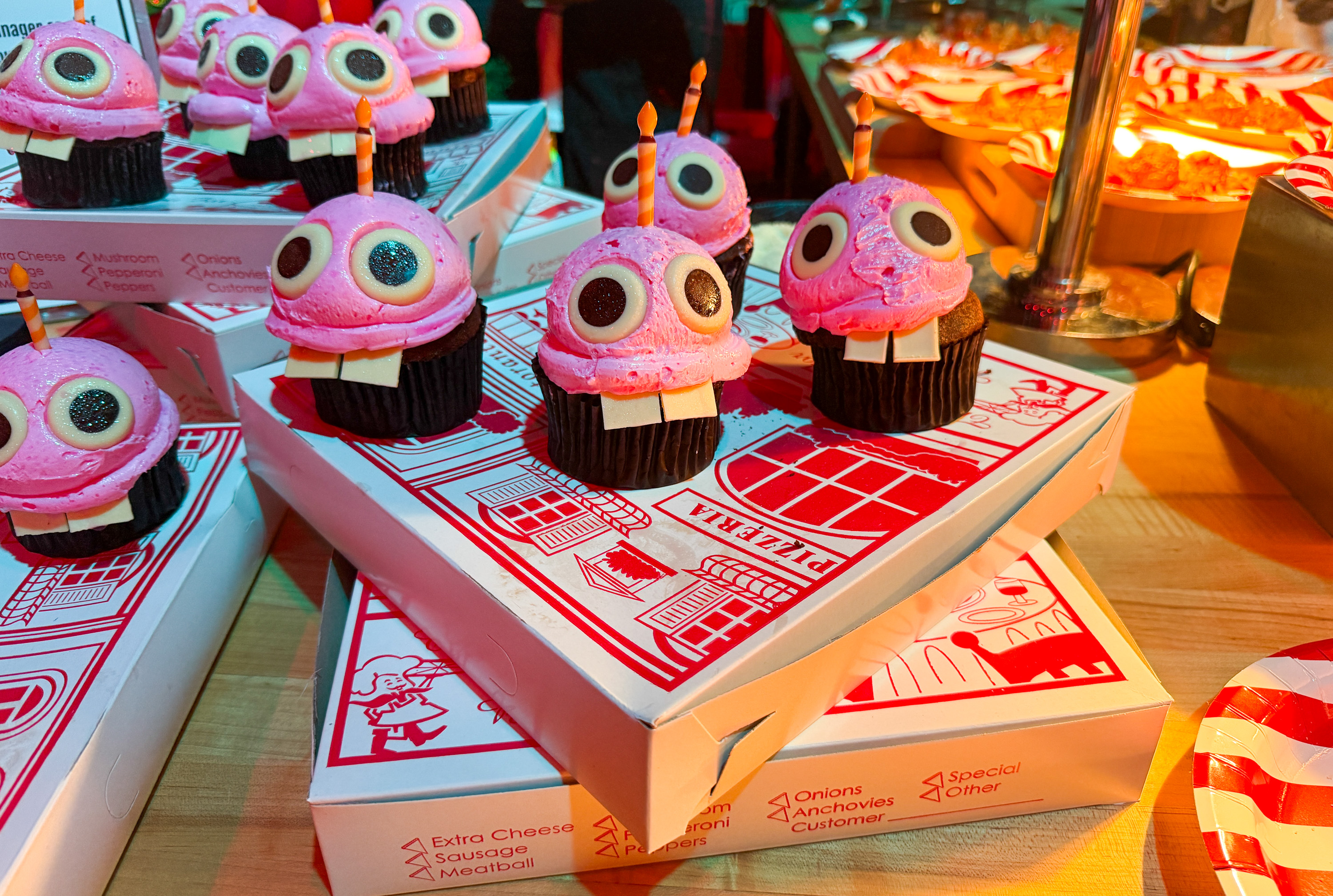 Five Nights at Freddy’s Cupcake Universal Orlando Halloween Horror Nights 2025 Image Credit Chris Hassan Five Nights at Freddy's Cupcake Universal Orlando Halloween Horror Nights 2025 Image Credit Chris Hassan