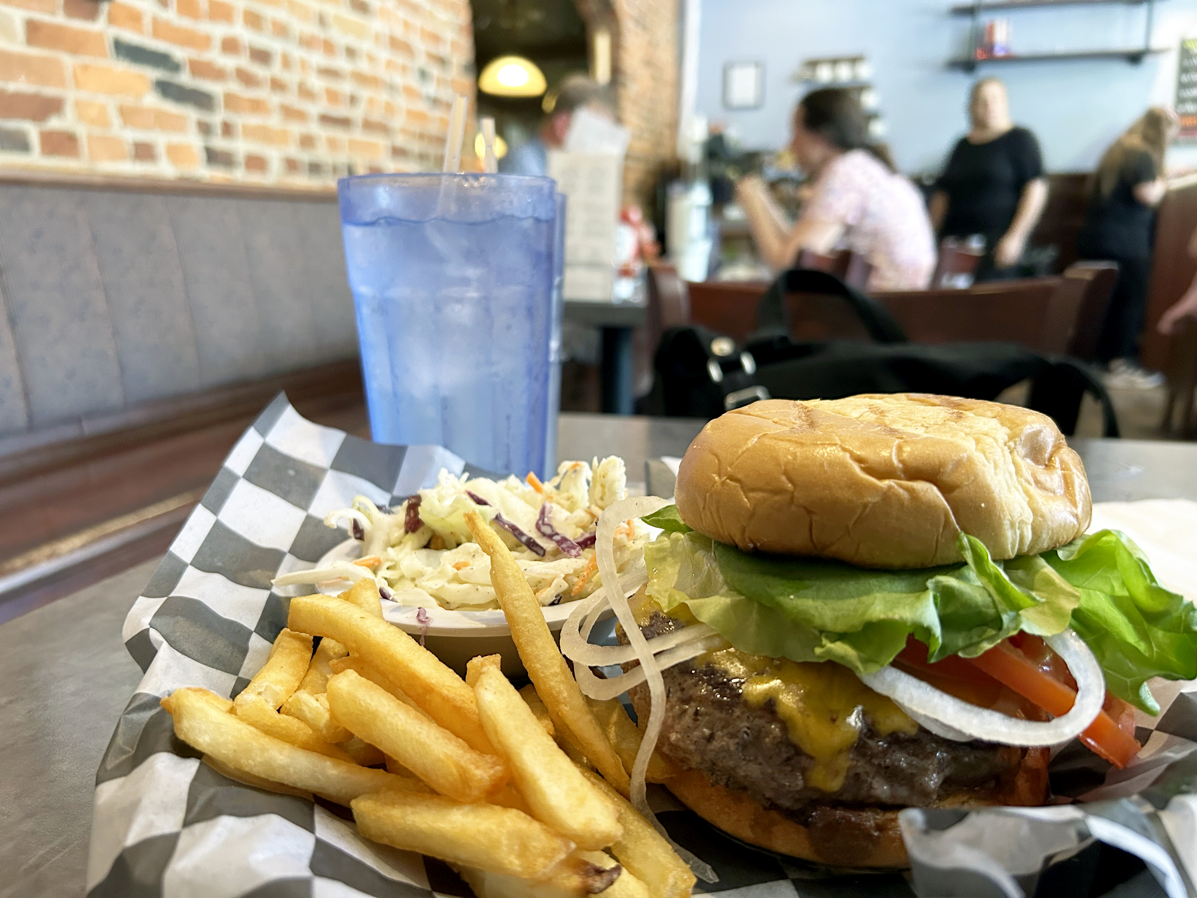Gettysburg Eddies cheeseburger