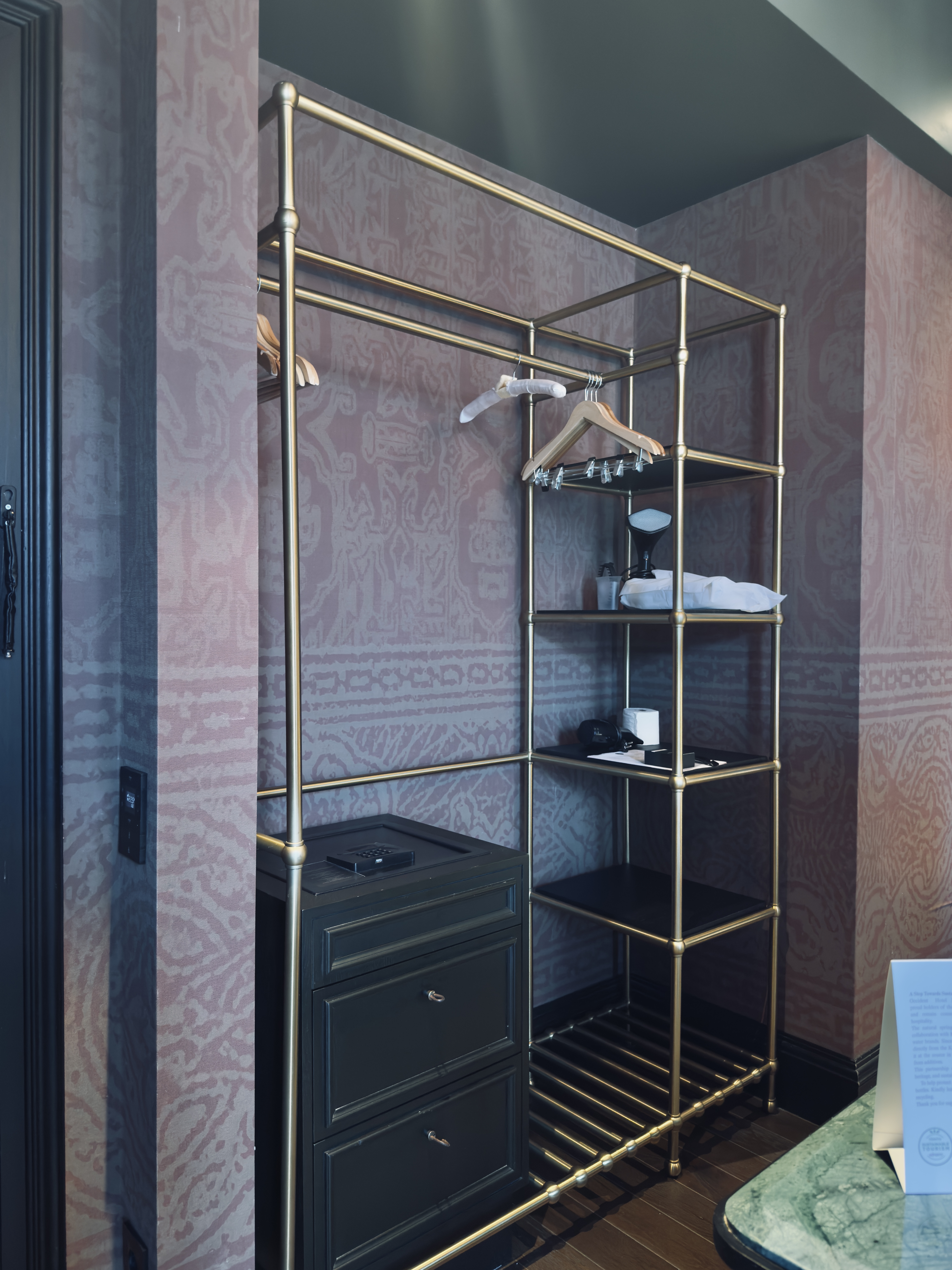 Orient Occident Hotel Istanbul closet area