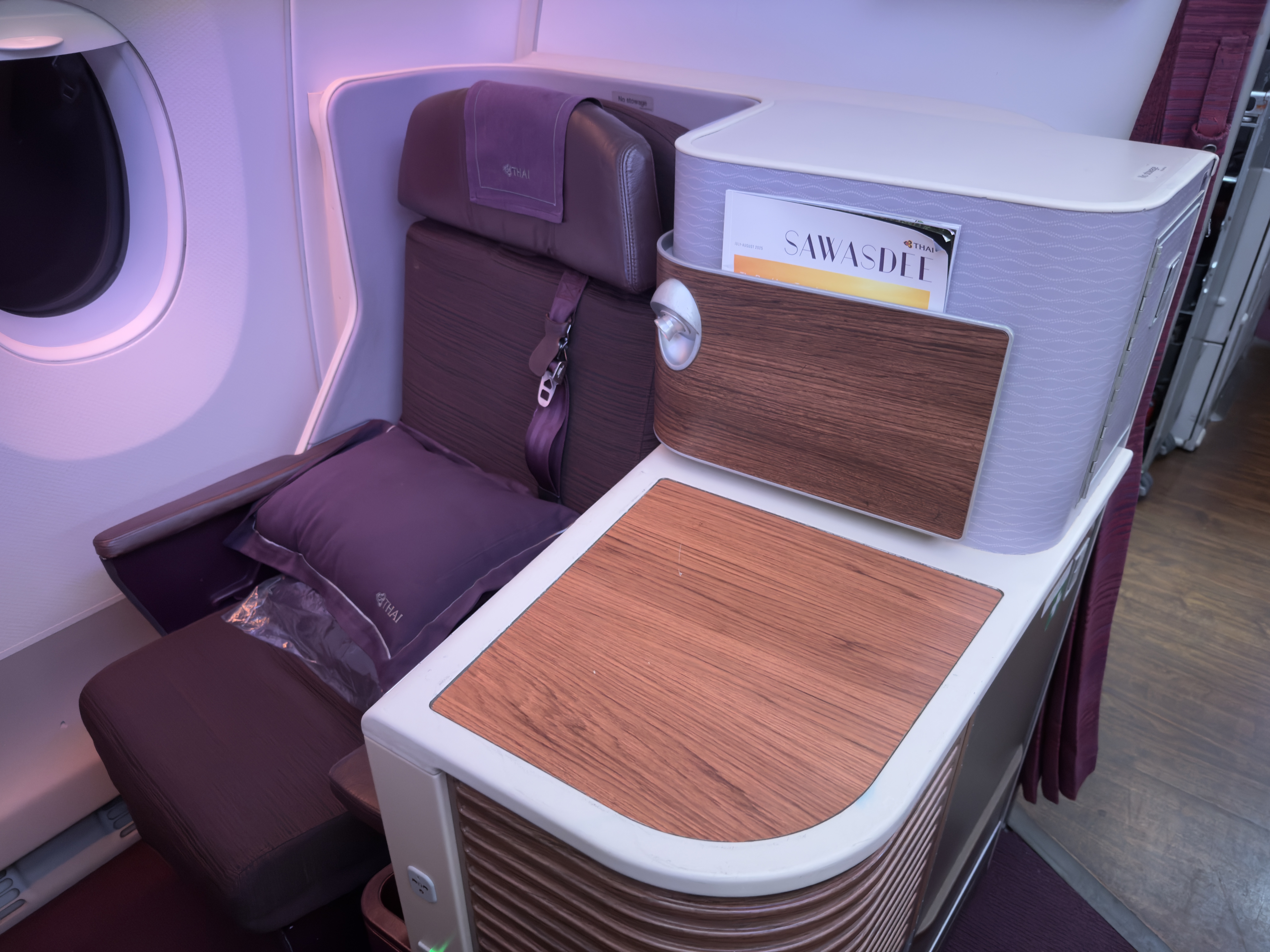 Thai Airways Royal silk business class Thai Airways Royal silk business class