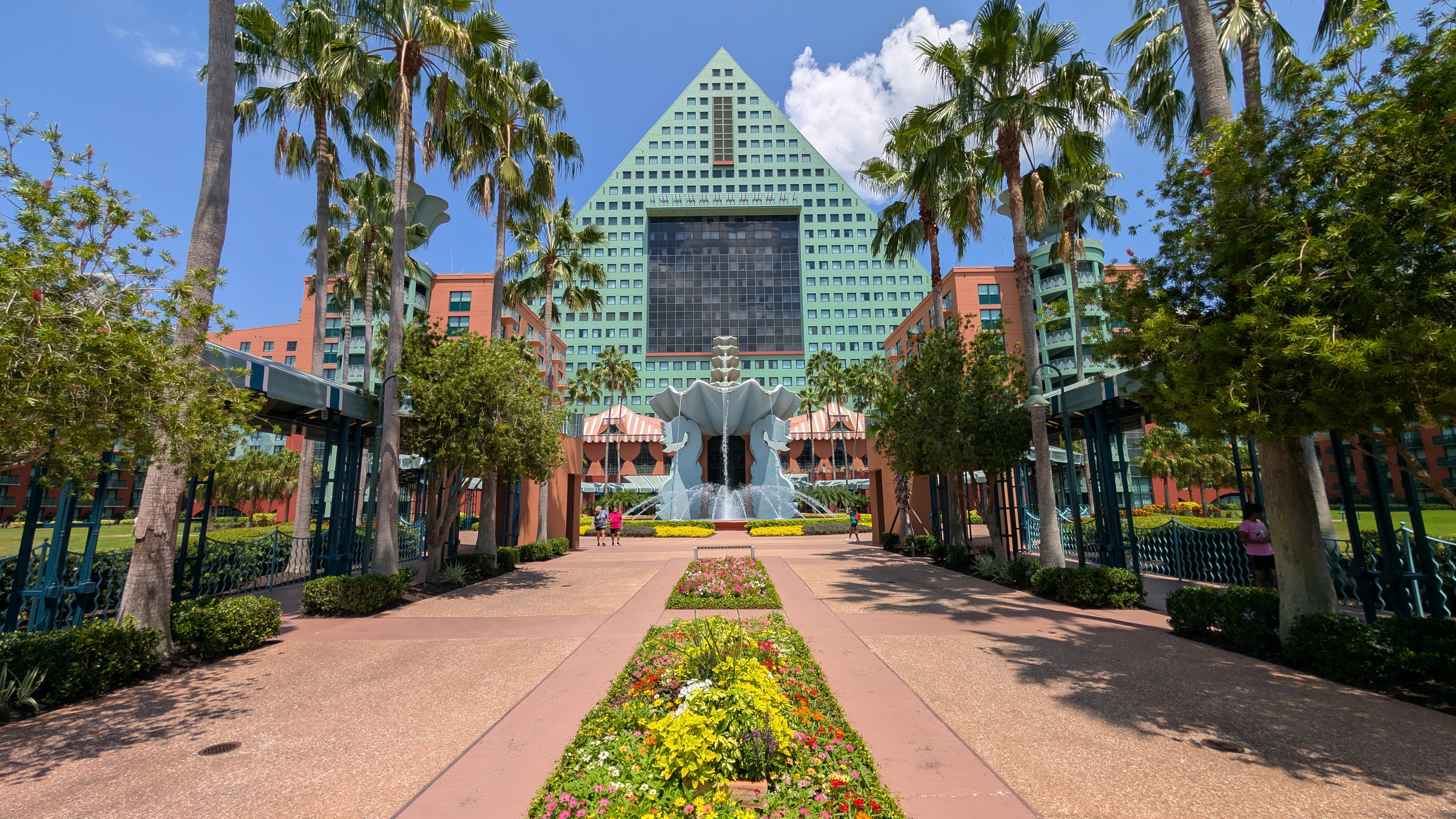 Walt Disney World Dolphin amenities boat walk Walt Disney World Dolphin amenities boat walk