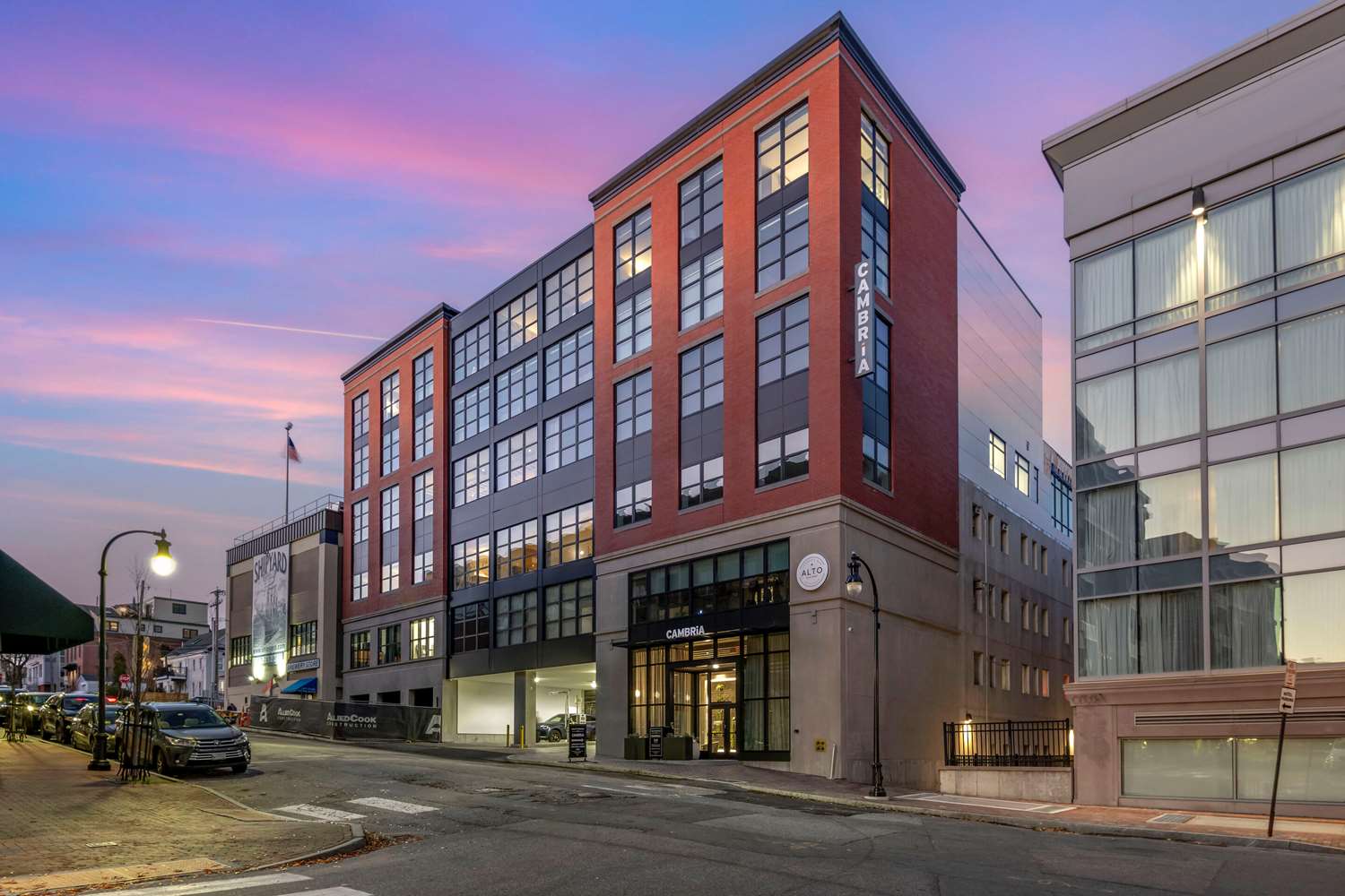 Cambria Portland Downtown Old Port Exterior