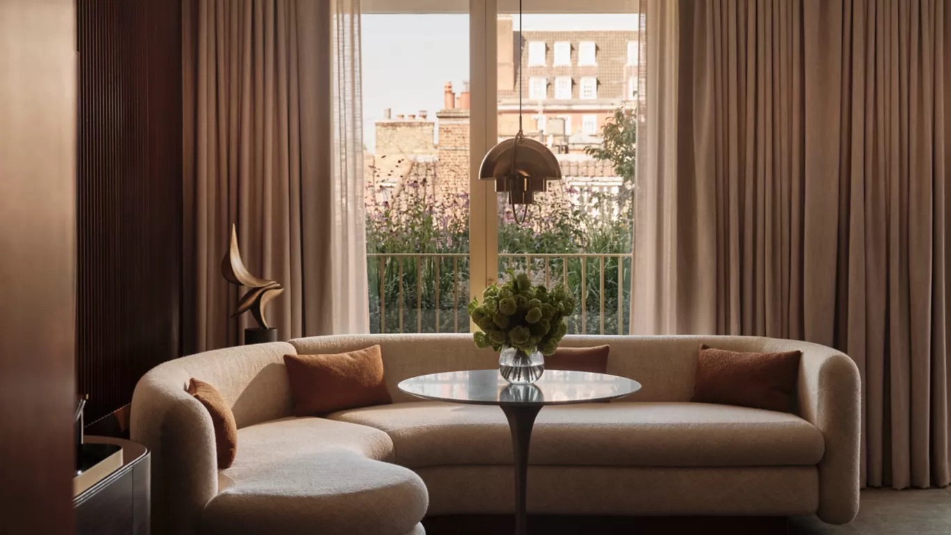 Chancery Rosewood Junior Suite