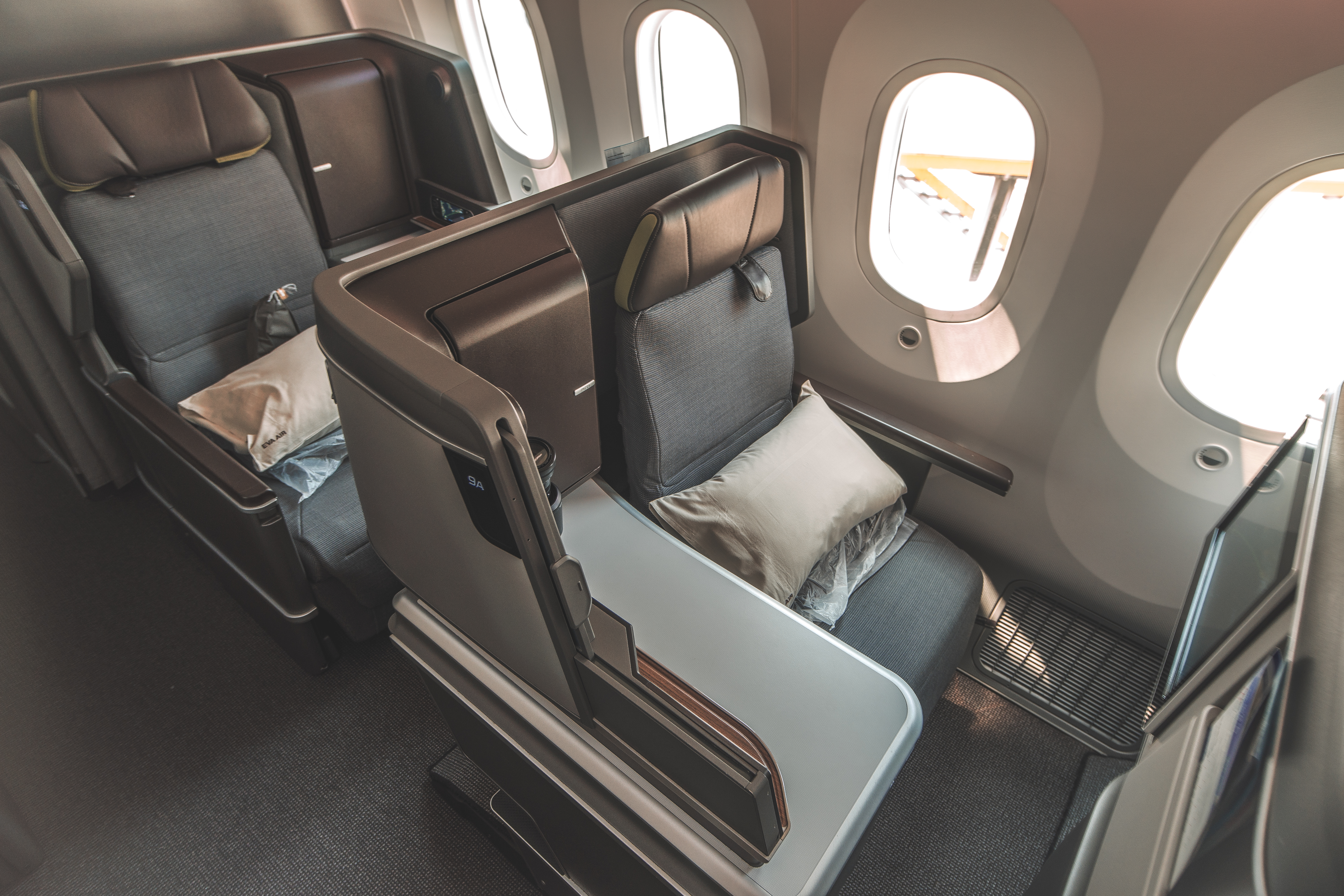EVA Air Royal Laurel 787 10 seat 9A