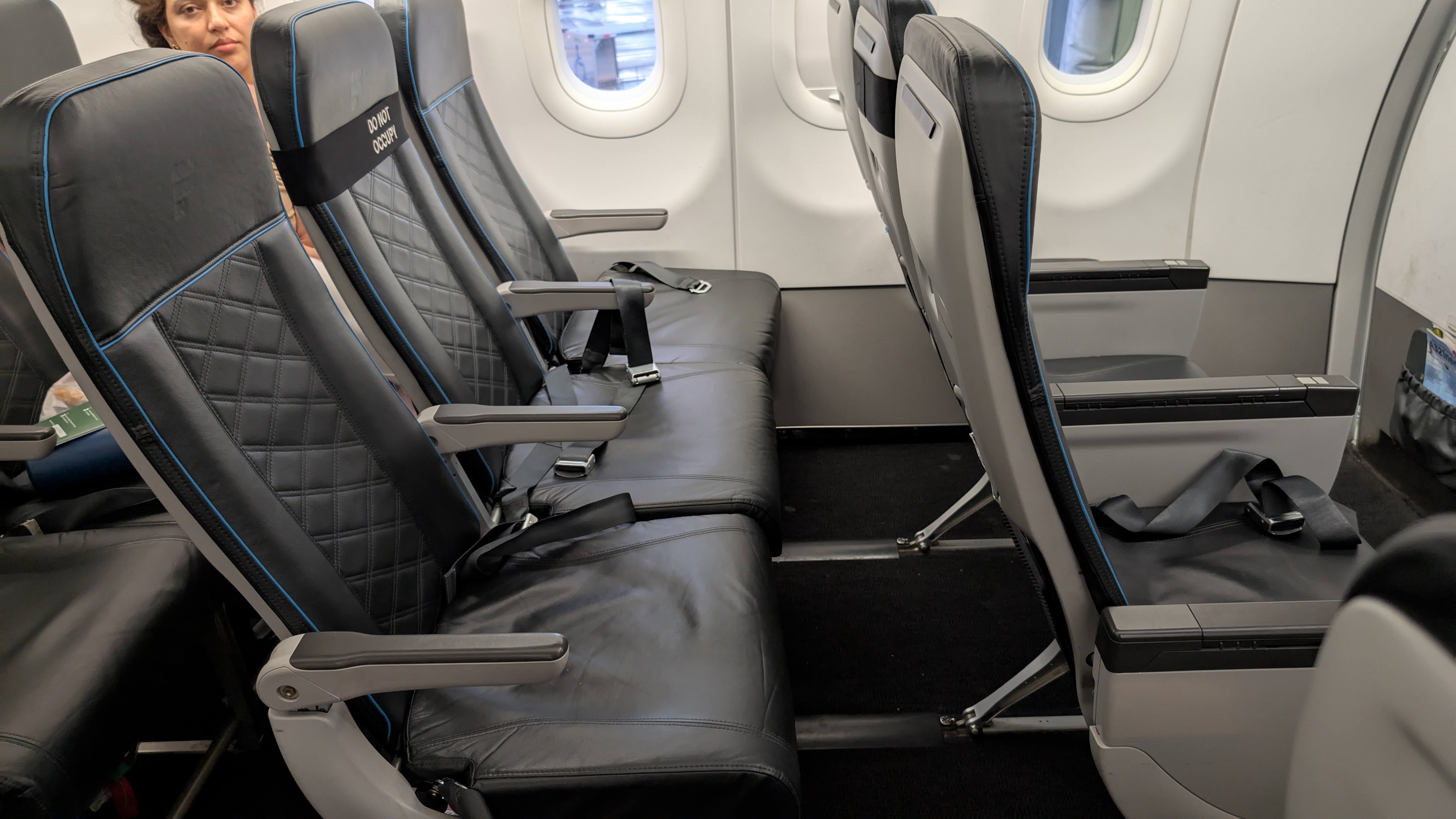 Frontier Airlines A321neo UpFront Plus rows